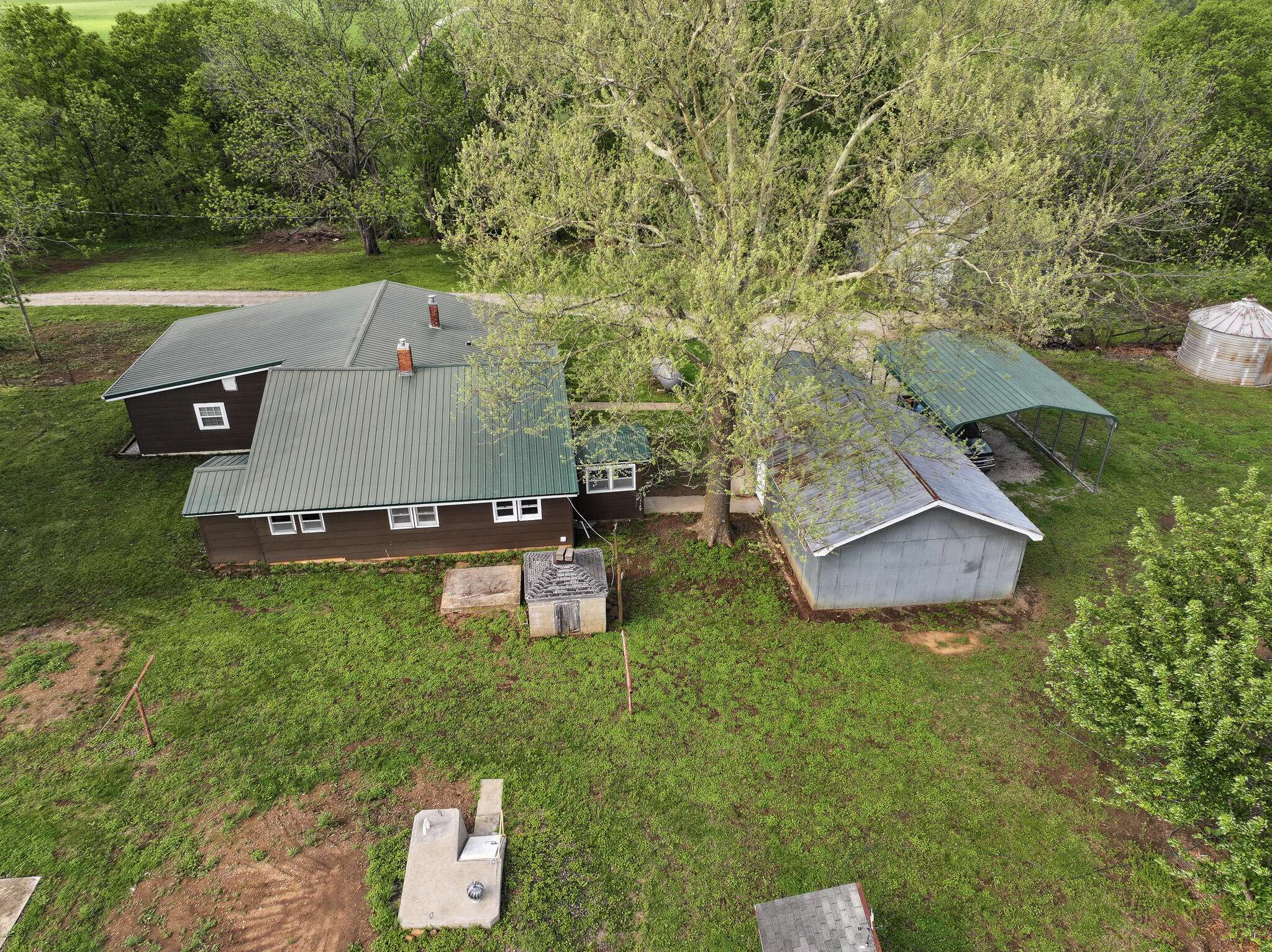 9351 S 2700 RD, Harwood, MO 64750