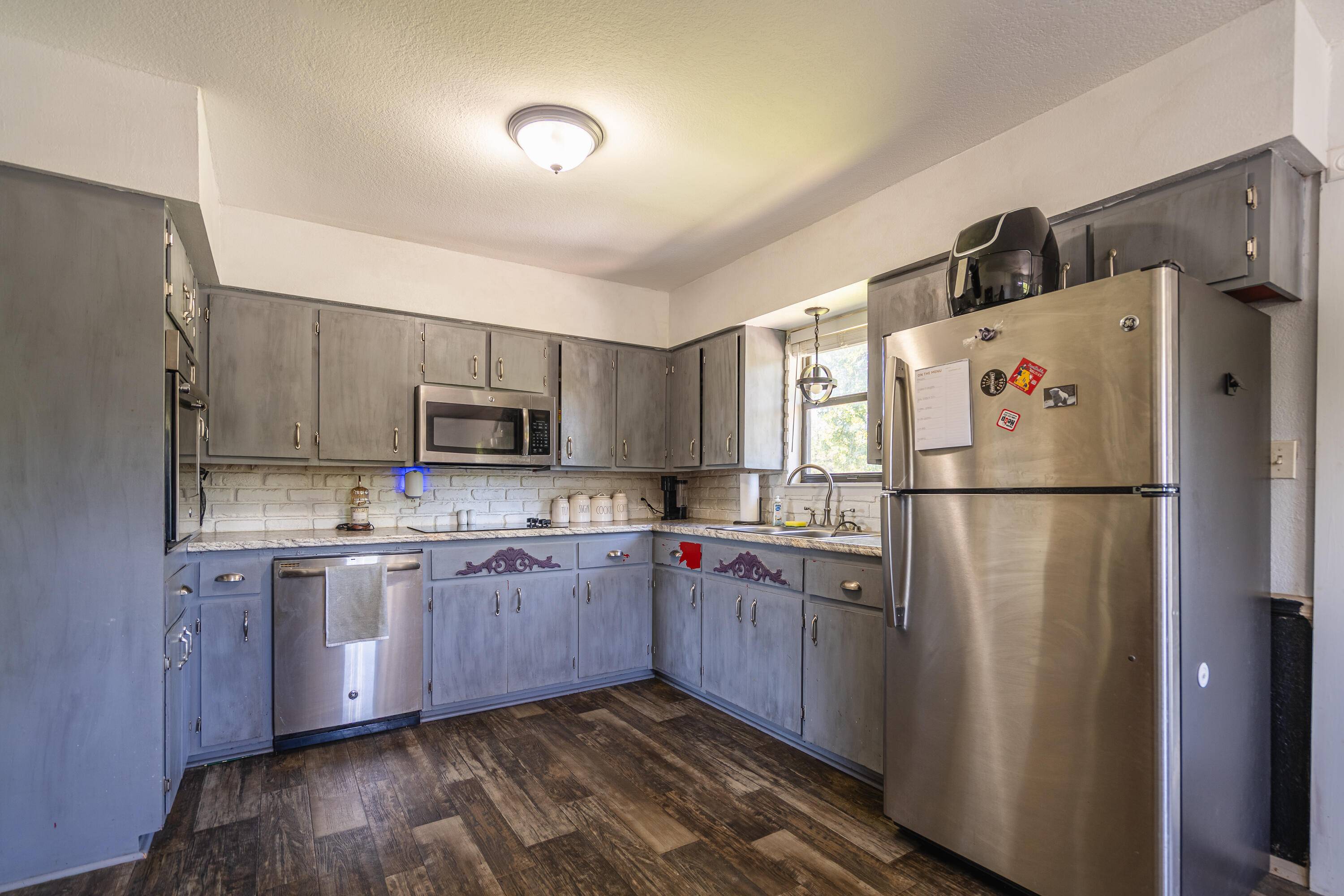 8395 County Road 8970, West Plains, MO 65775