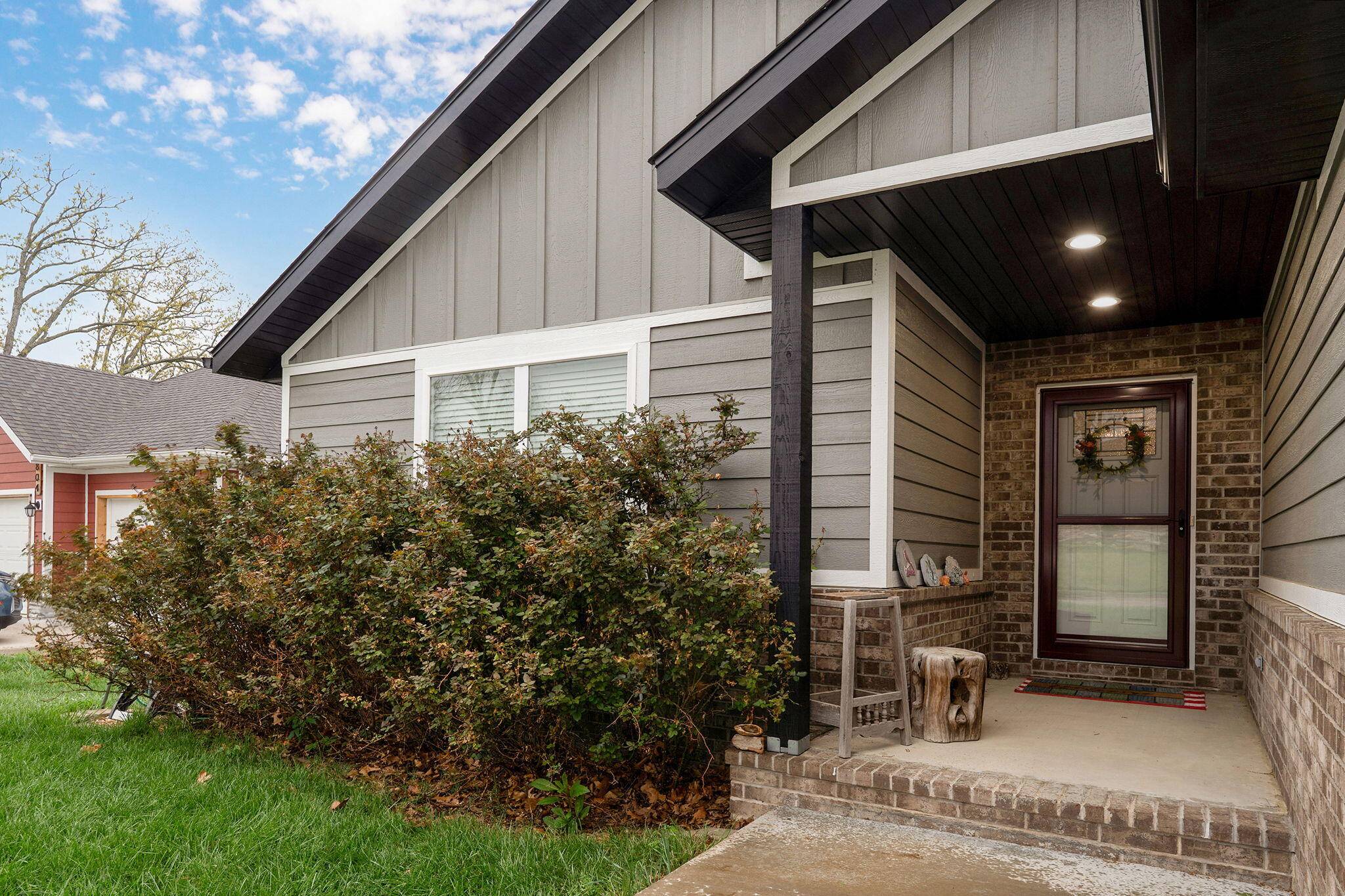 2123 Bull Run RD, Ozark, MO 65721