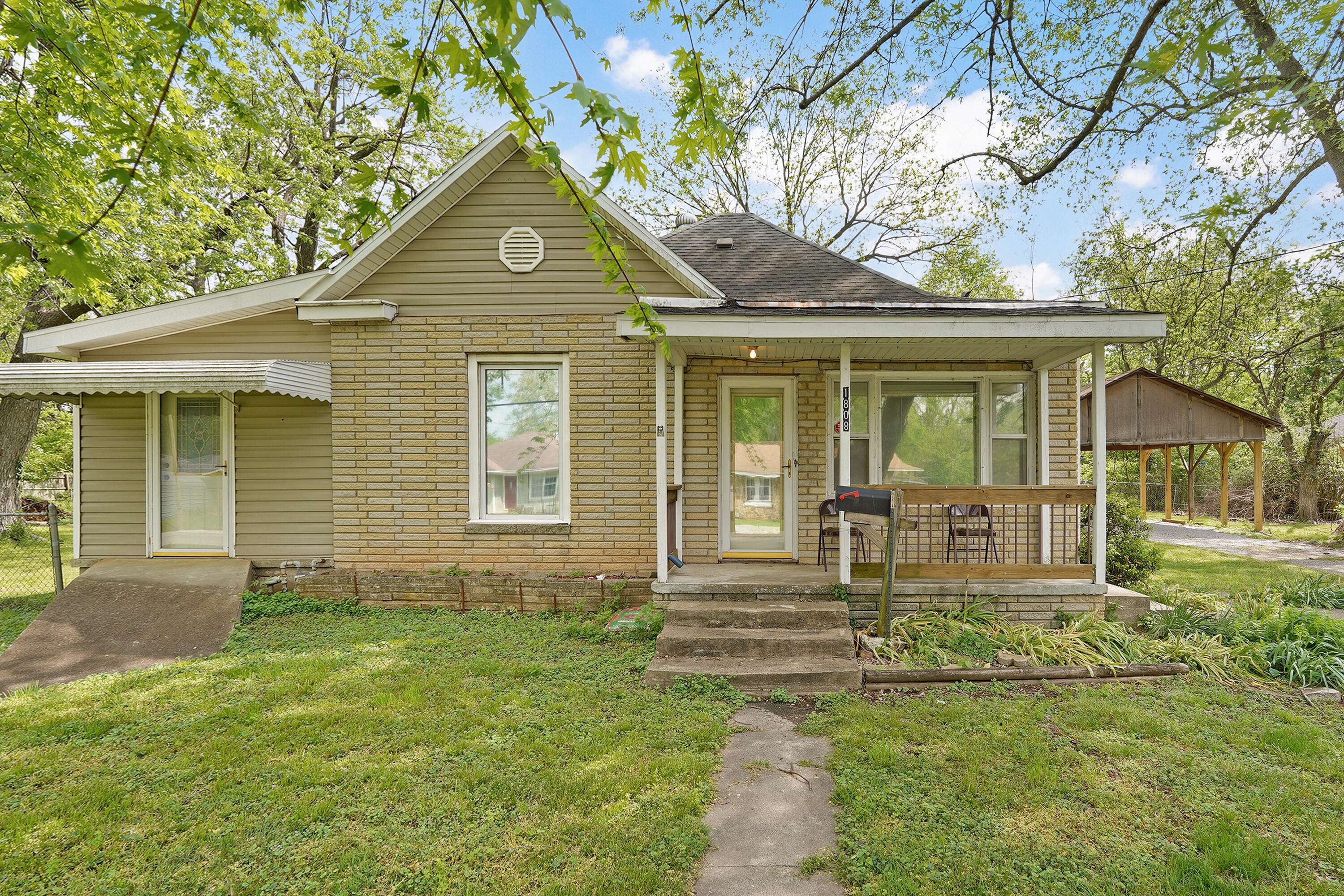 1808 N Drury AVE, Springfield, MO 65802