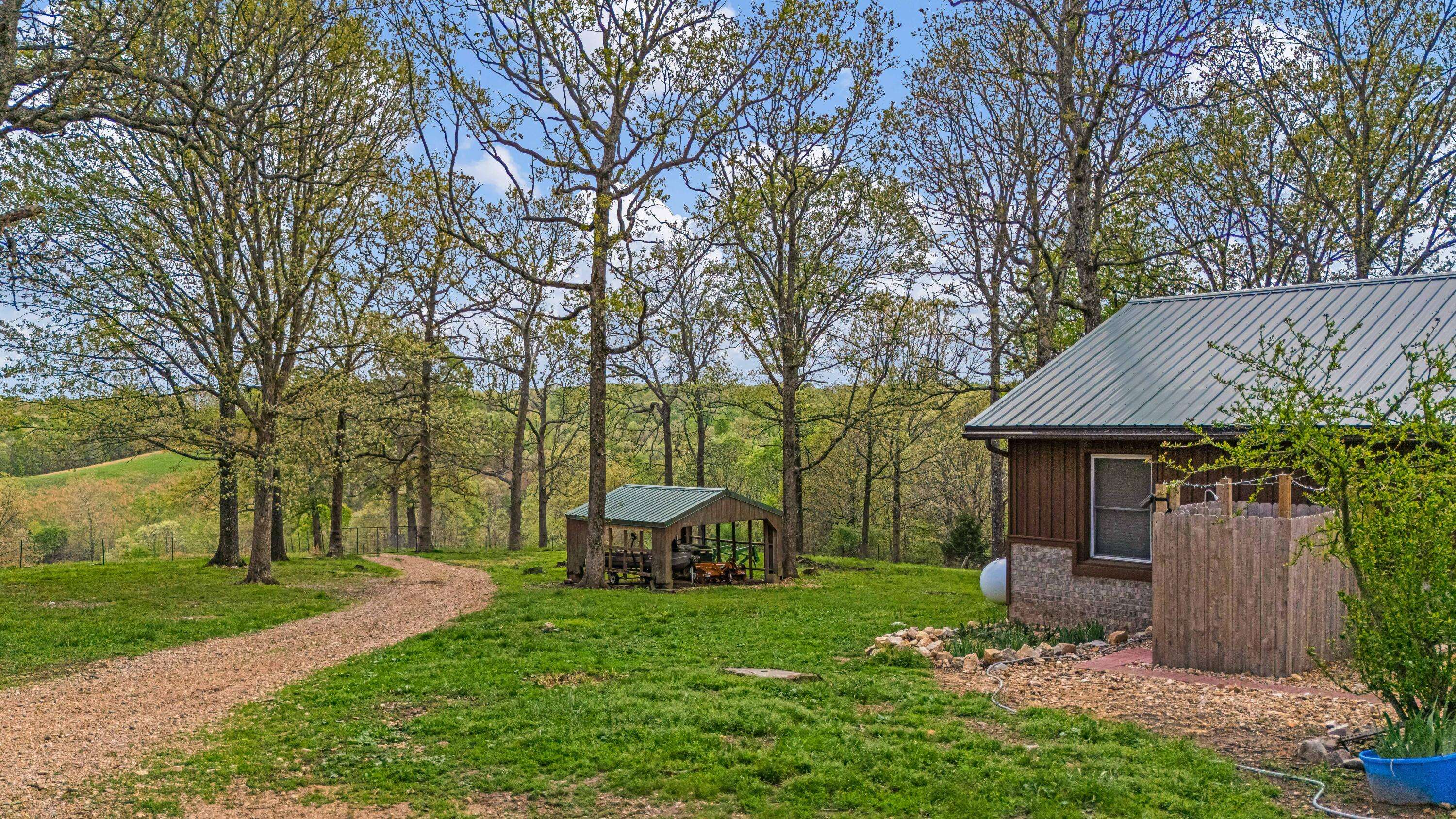 550 County Road 1990, Willow Springs, MO 65793