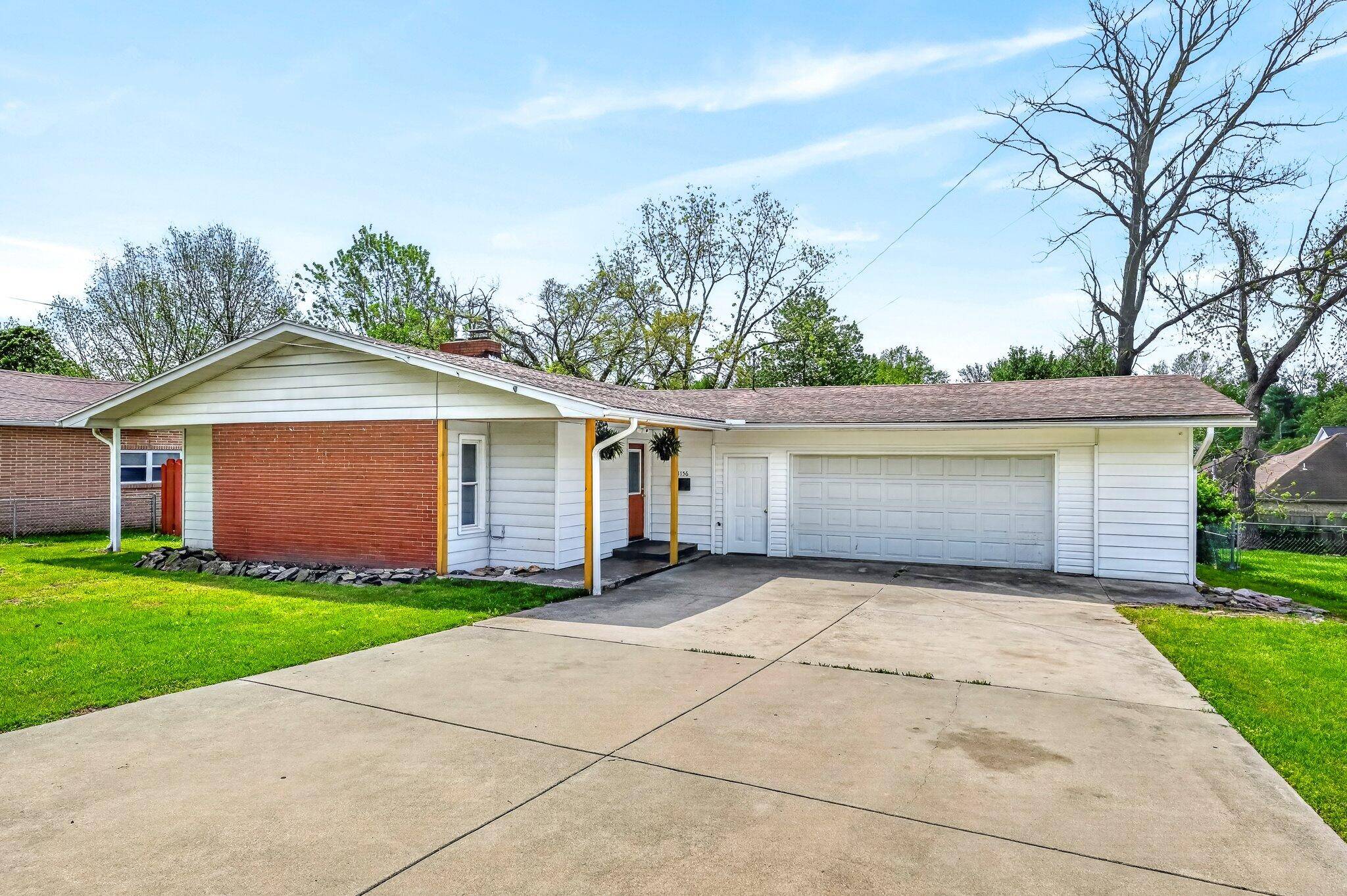 3156 E Latoka ST, Springfield, MO 65804