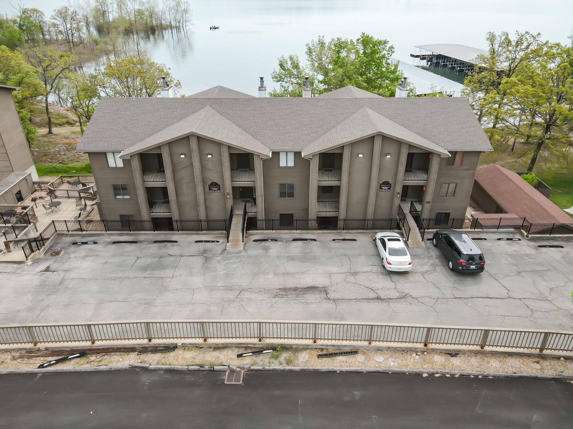 429 E Chinquapin CIR #504, Indian Point, MO 65616