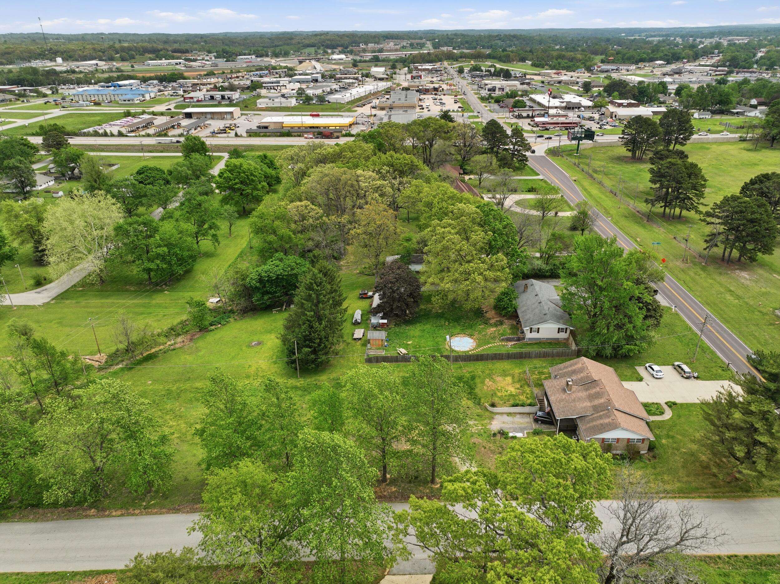 1813 Gibson AVE, West Plains, MO 65775