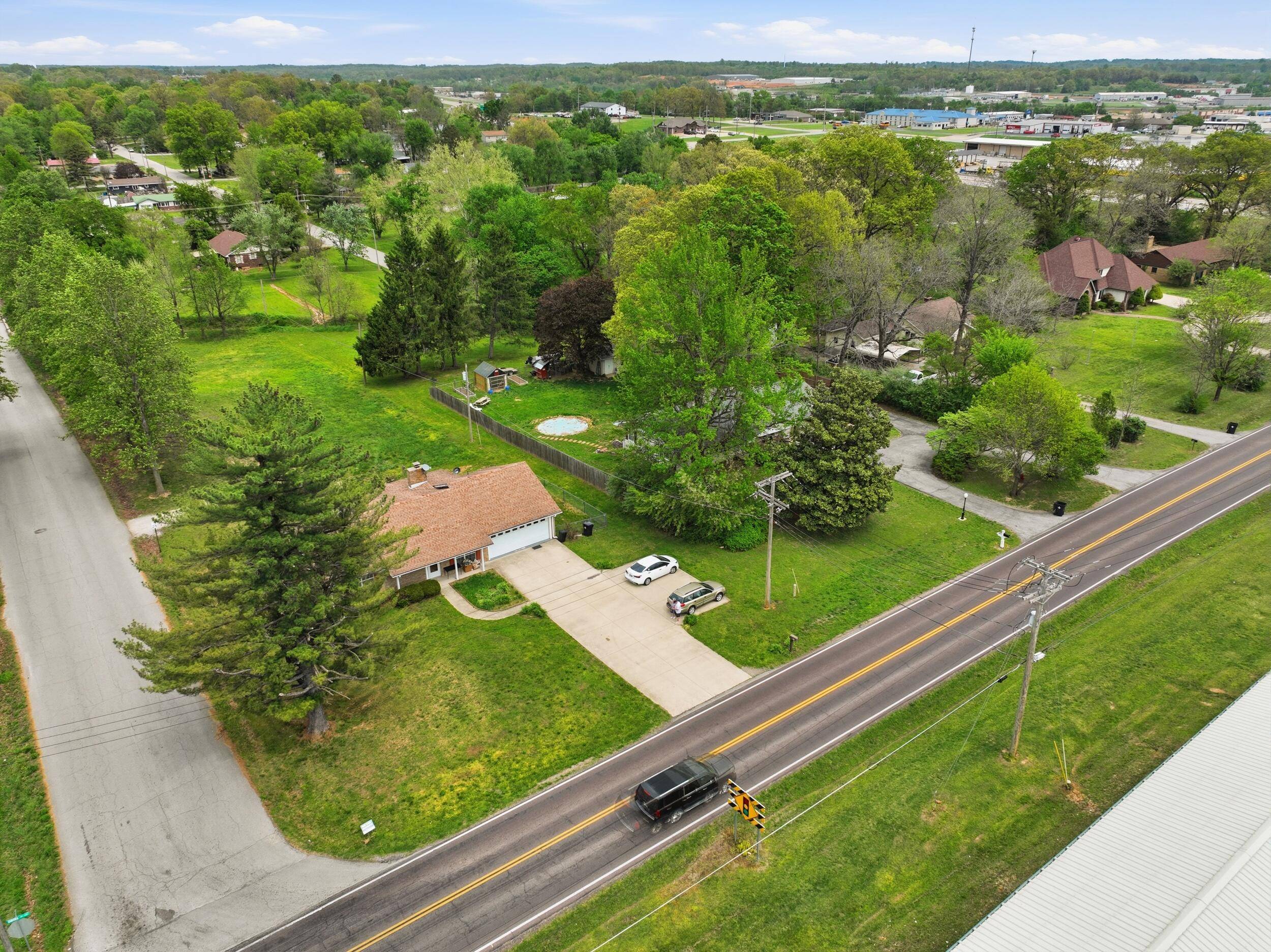 1813 Gibson AVE, West Plains, MO 65775