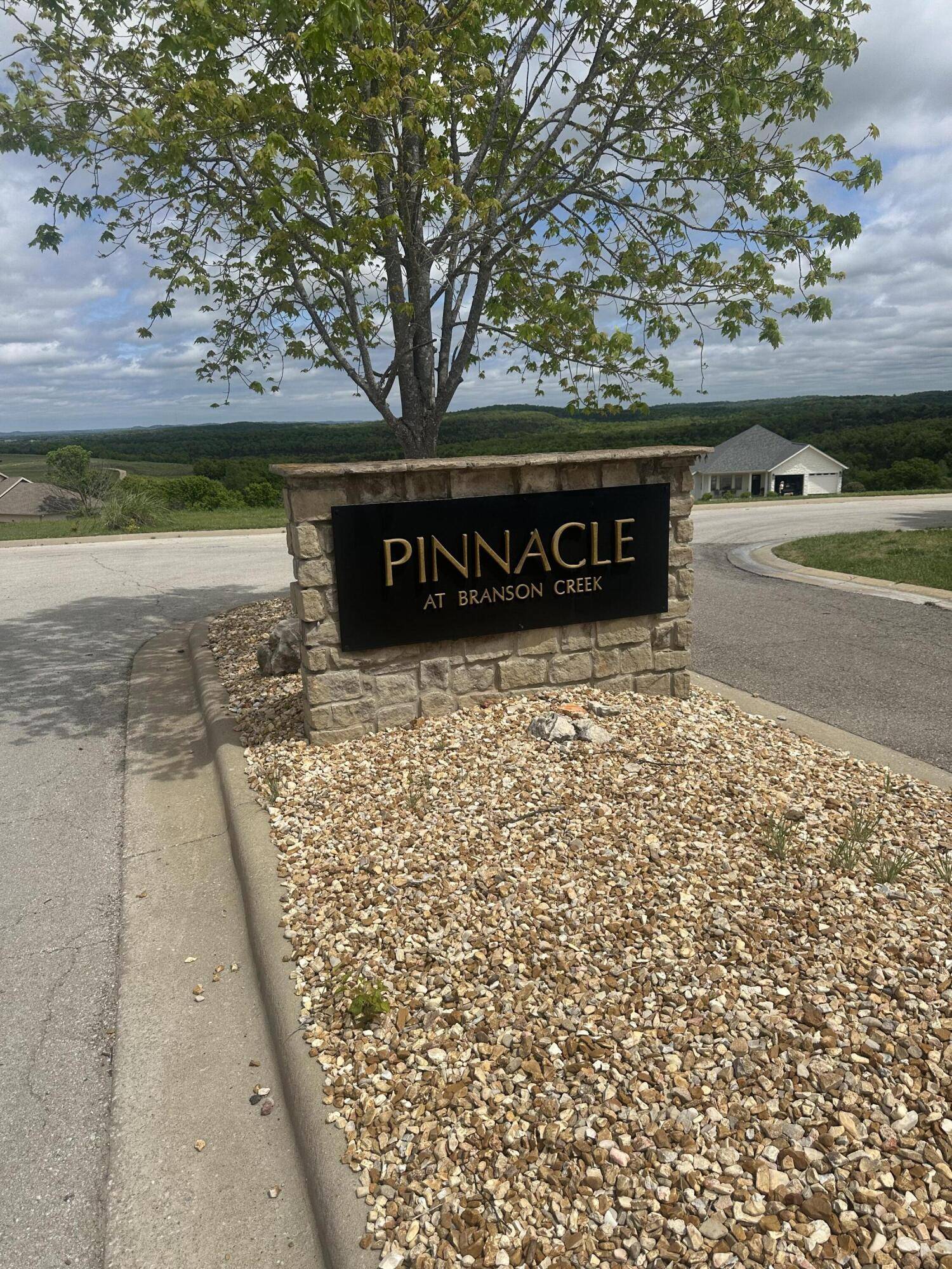 Tbd Pinnacle CIR, Hollister, MO 65672