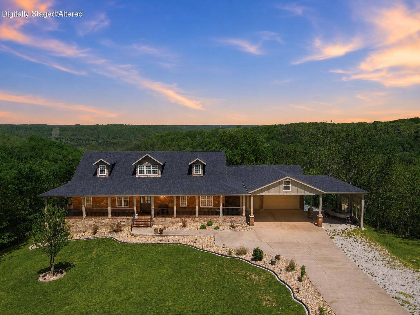 358 Spring View PL, Reeds Spring, MO 65737