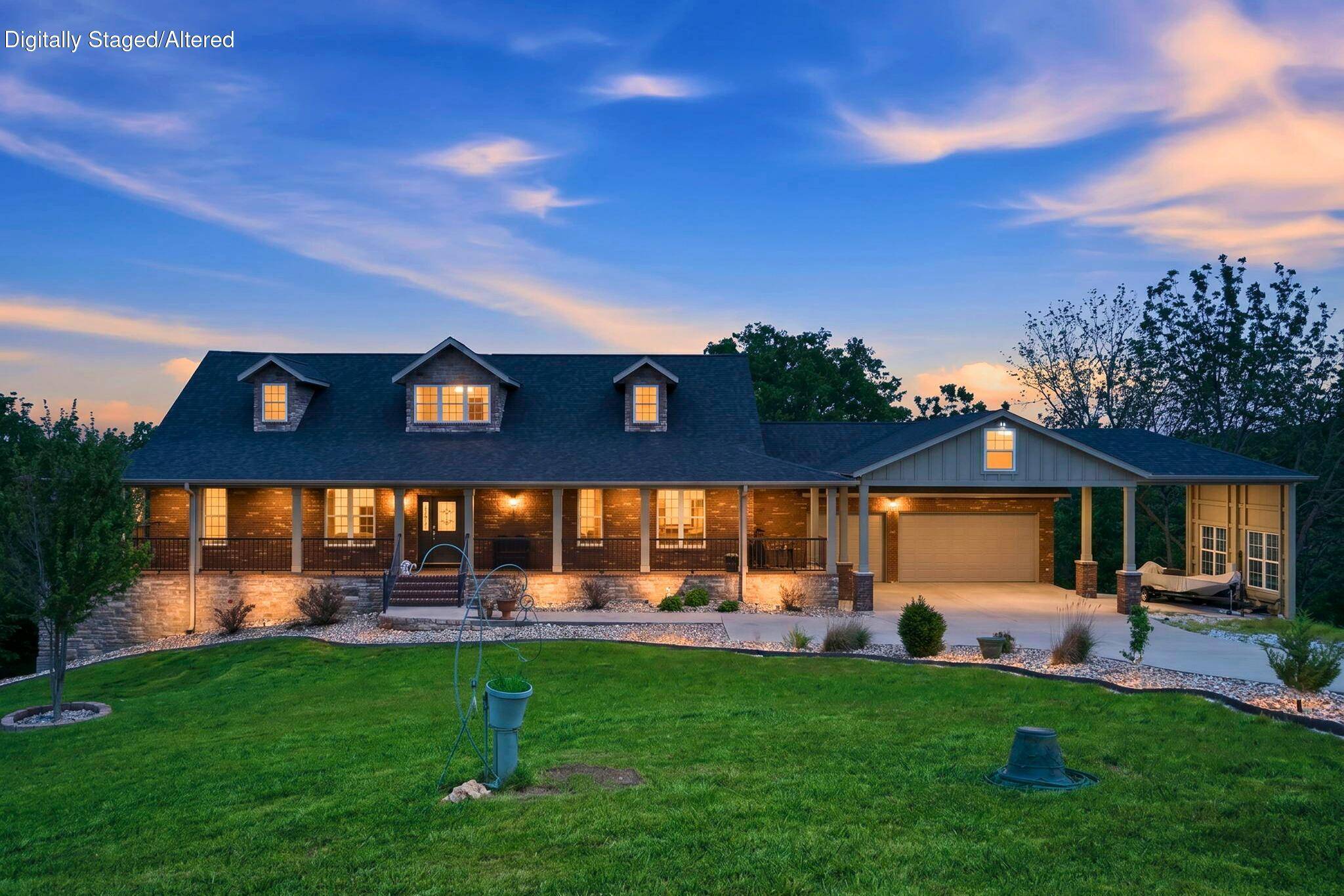 358 Spring View PL, Reeds Spring, MO 65737