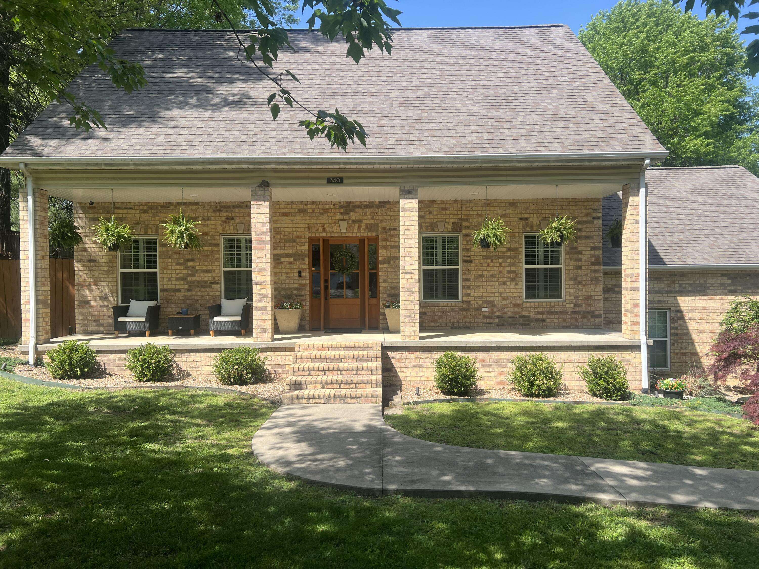 340 S Belaire ST, Monett, MO 65708