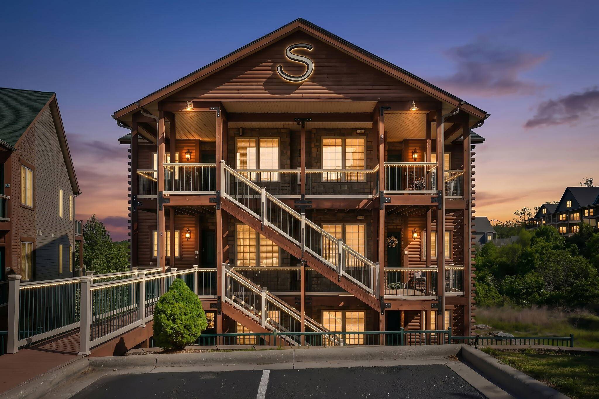 47 Stone Cliff CIR #1, Indian Point, MO 65616