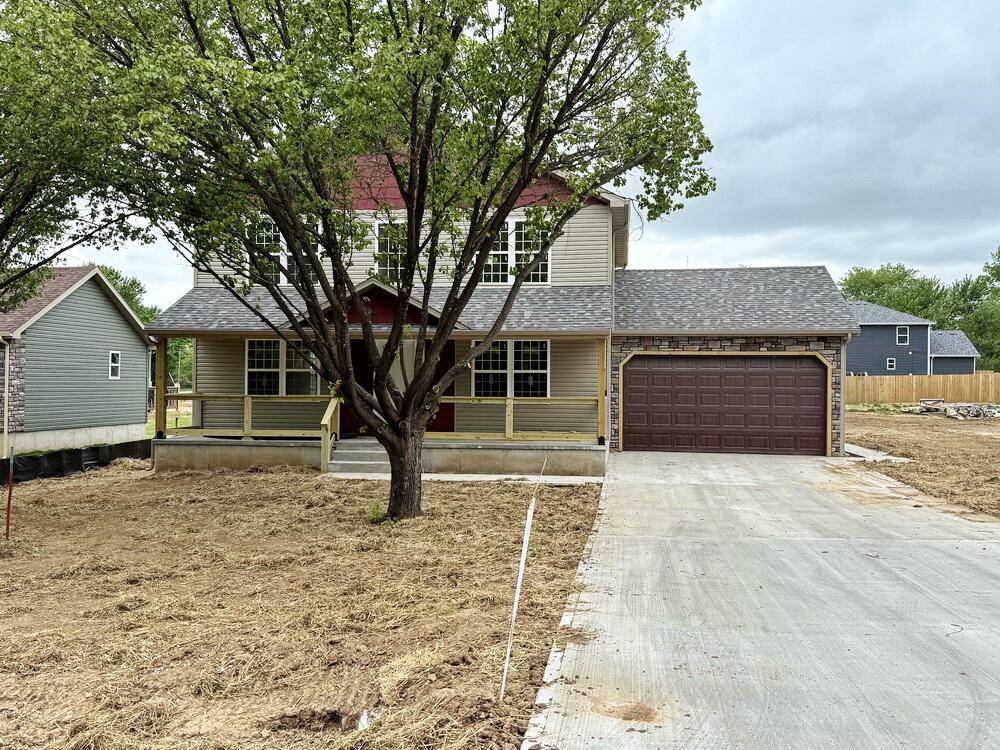 1807 S Elm ST, El Dorado Springs, MO 64744