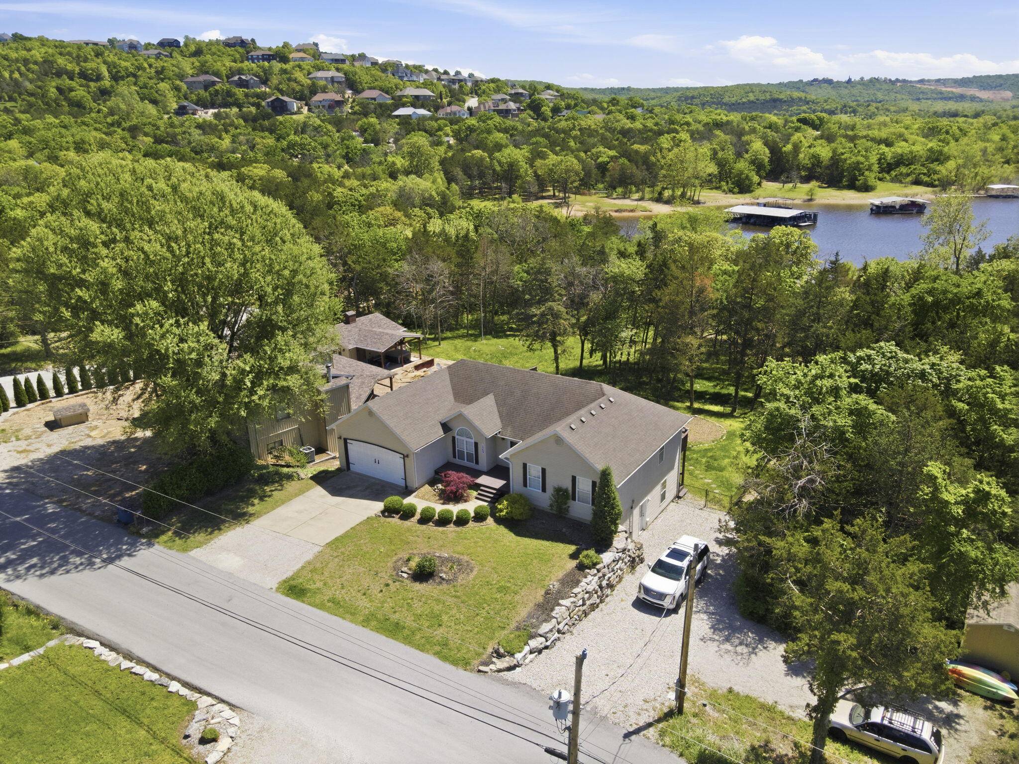 1269 Clevenger Cove RD, Hollister, MO 65672