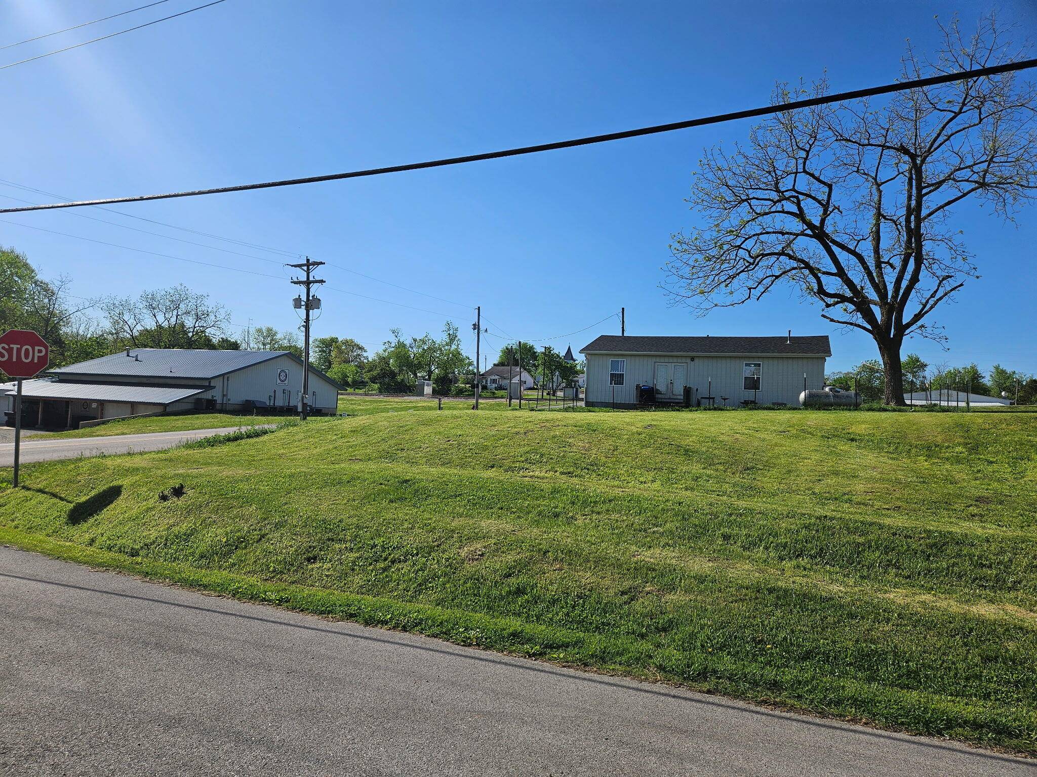 000 W Burnam ST, Norwood, MO 65717