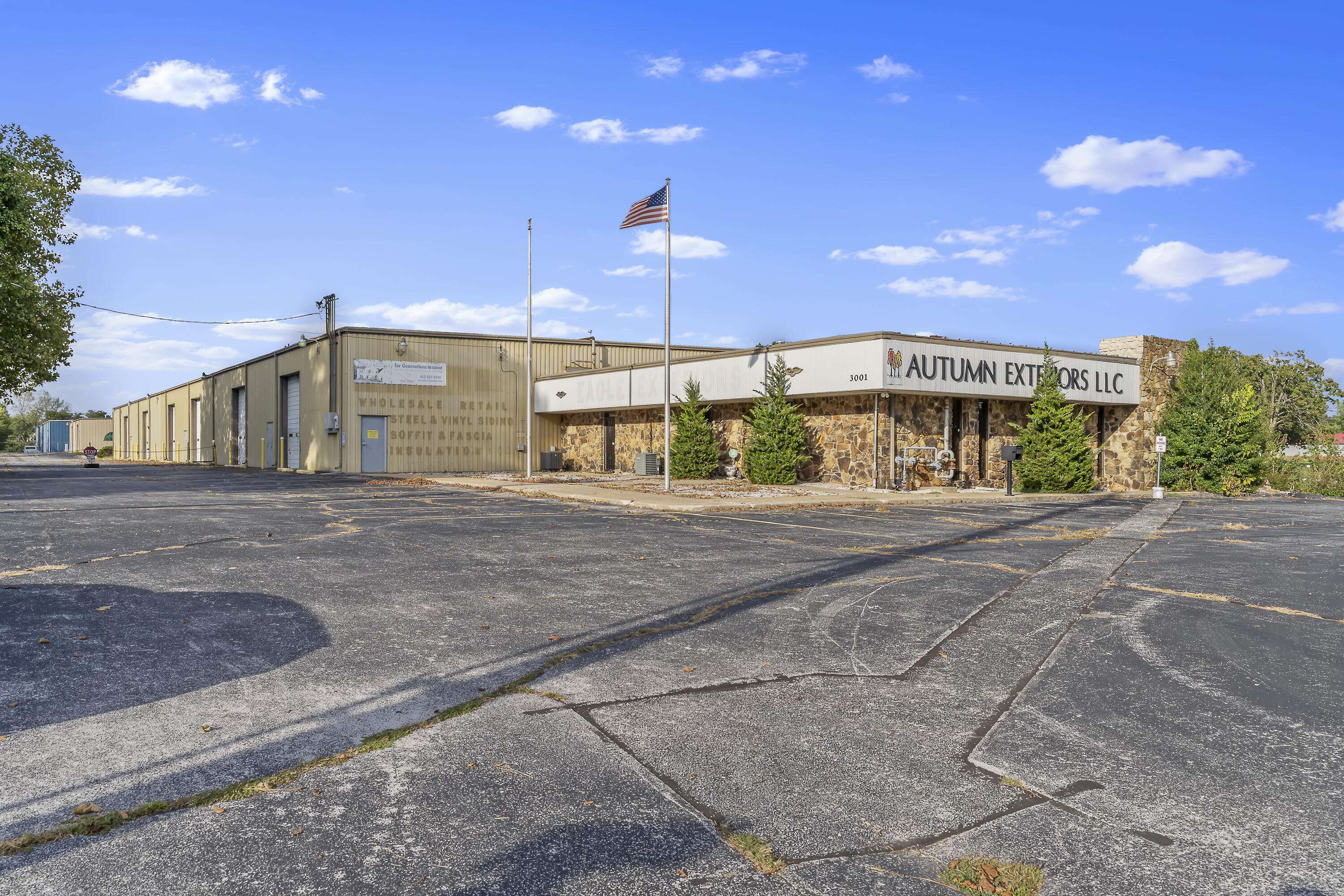 3001 E Pythian ST, Springfield, MO 65802