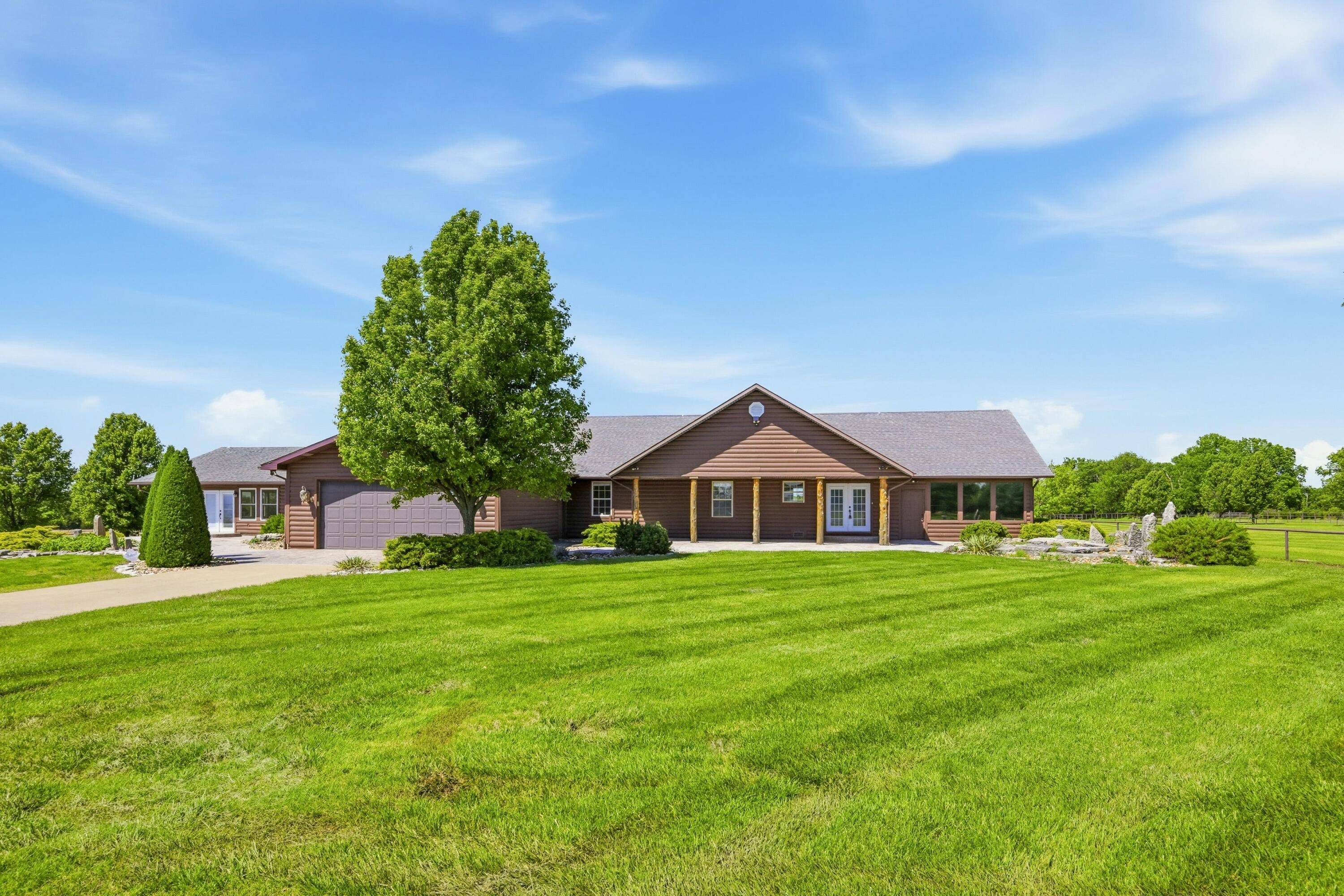 9617 County Lane 262, Carl Junction, MO 64834