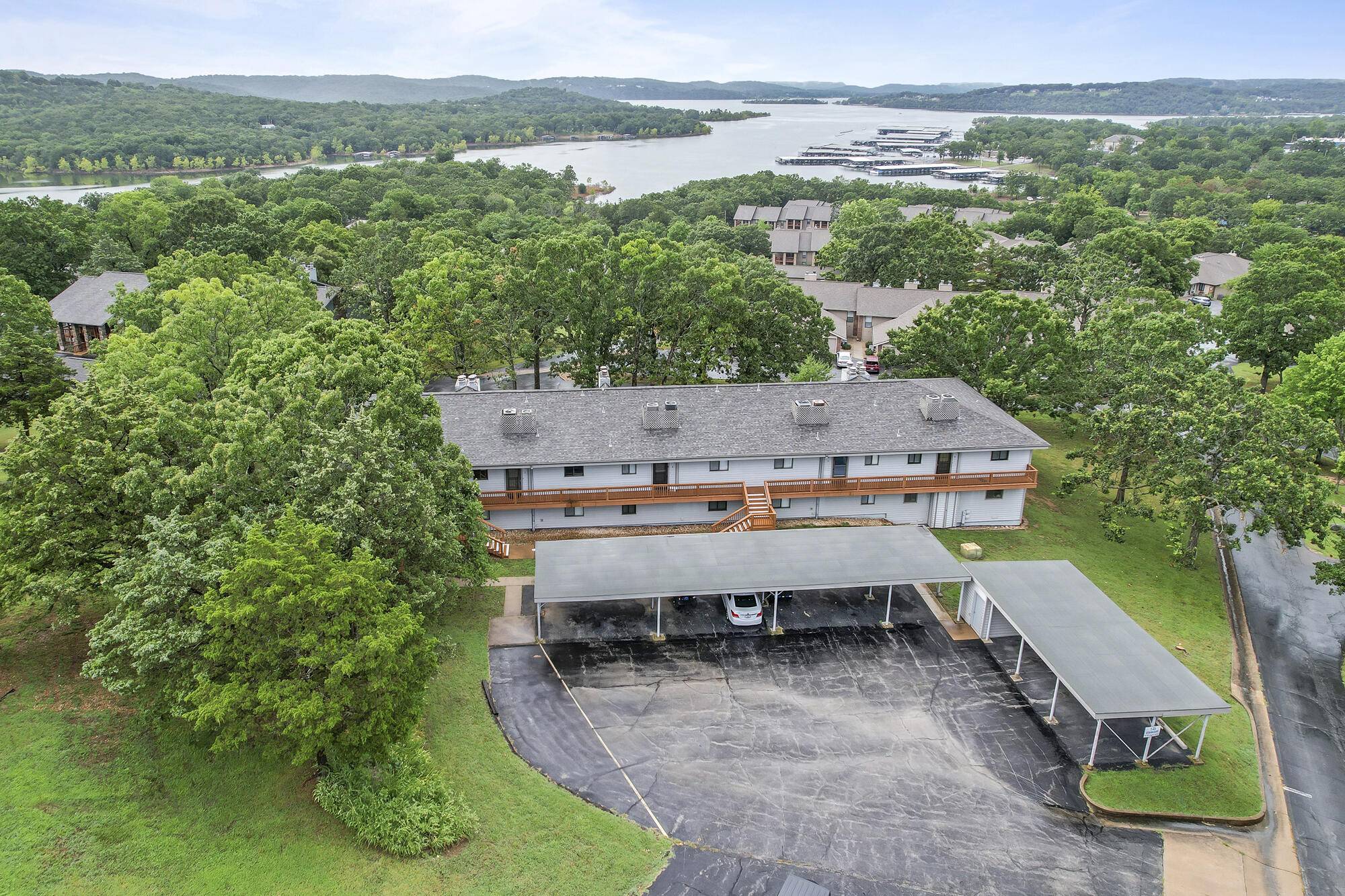 145 Starboard DR #106, Kimberling City, MO 65686