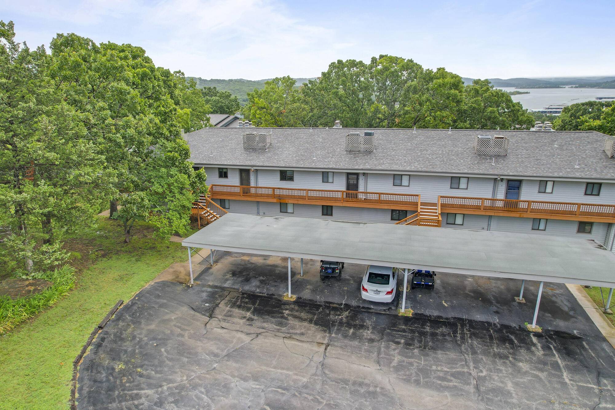 145 Starboard DR #106, Kimberling City, MO 65686