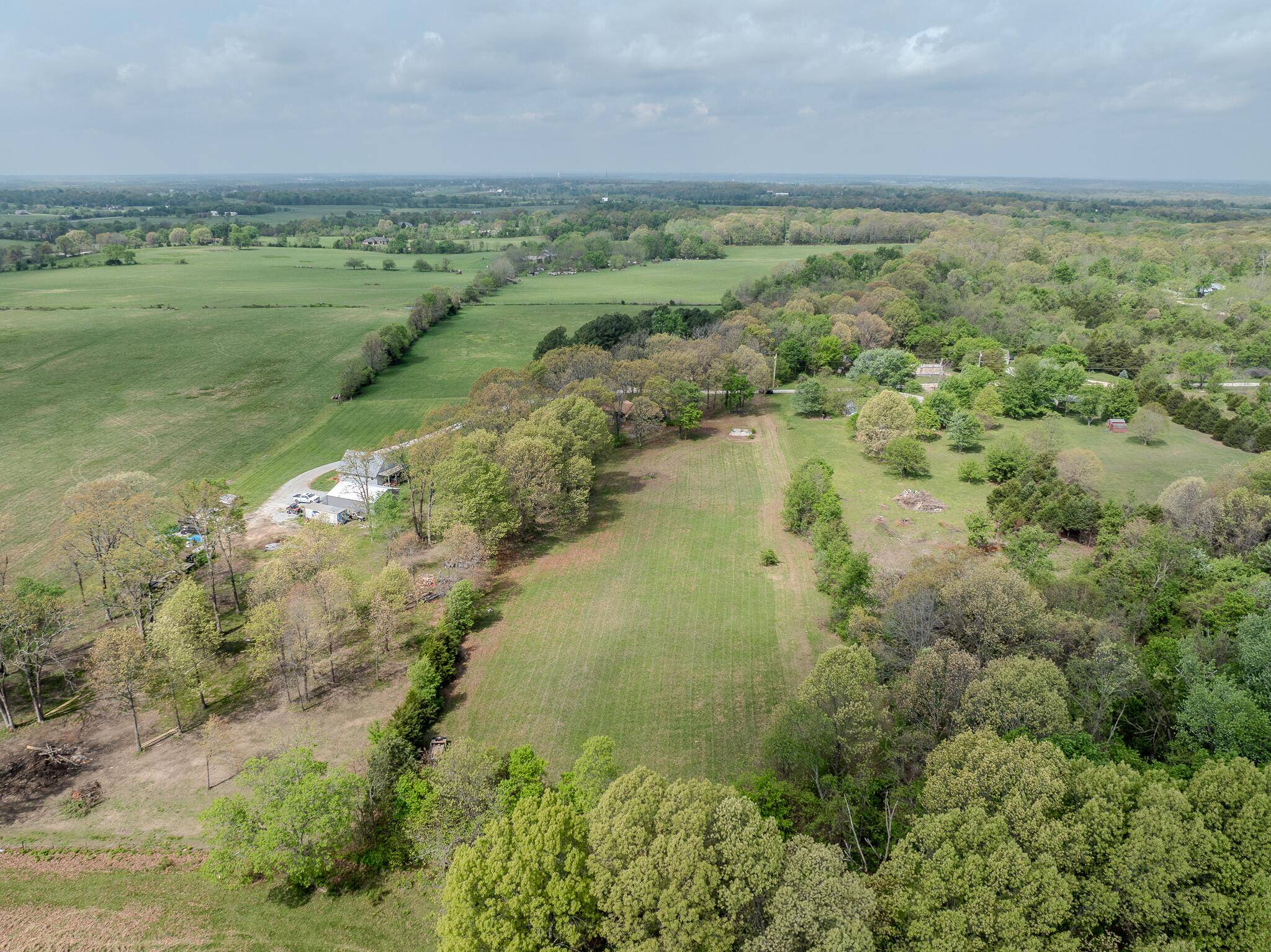 530 Sundance DR, Sparta, MO 65753