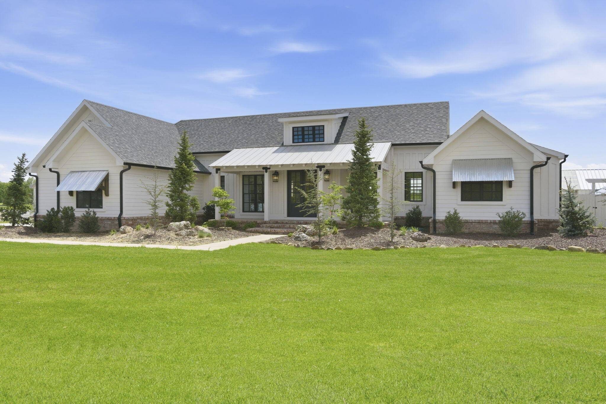 6254 E Farm Rd 132, Springfield, MO 65802