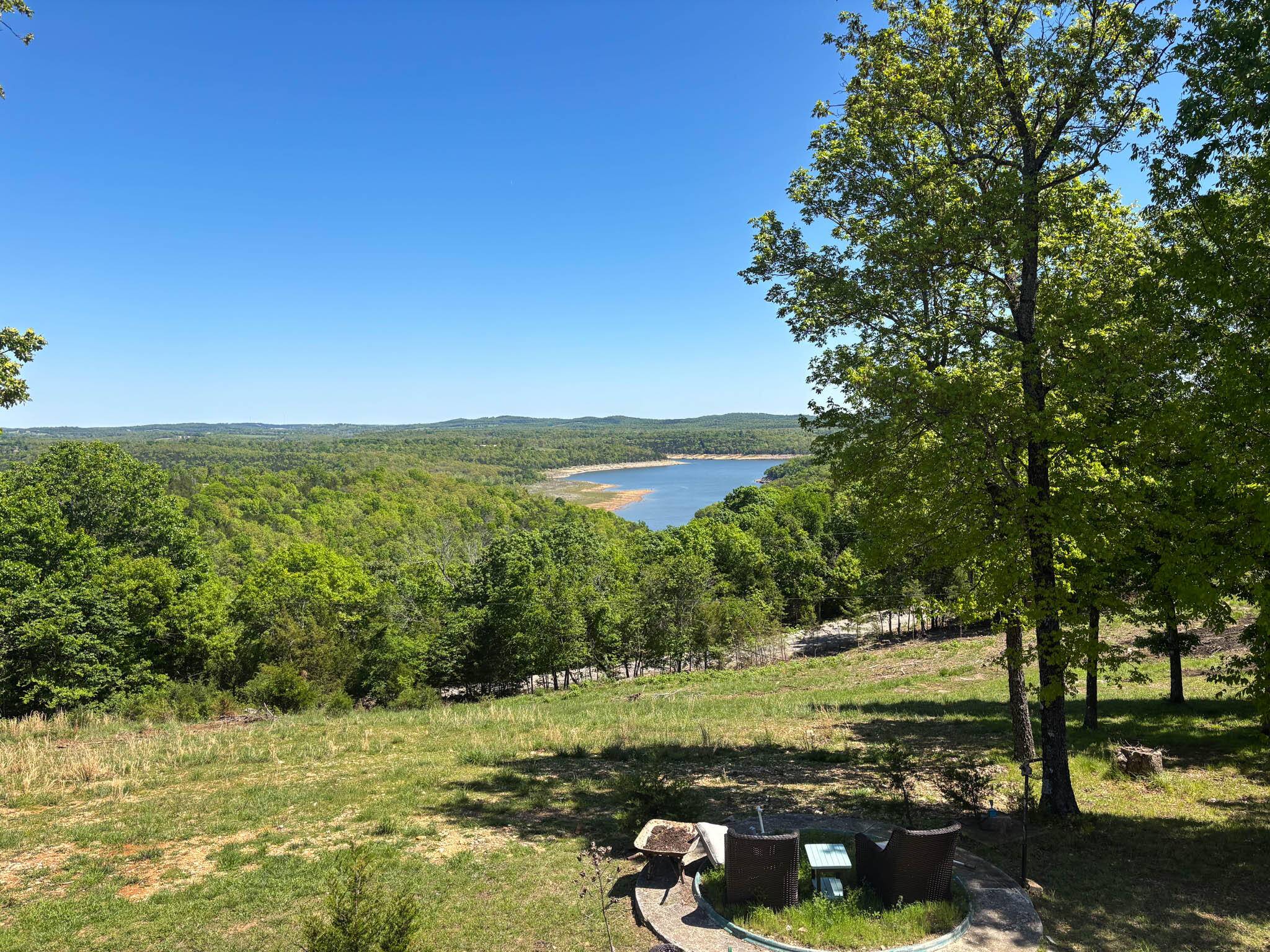 445 Pine Hollow RD, Protem, MO 65733