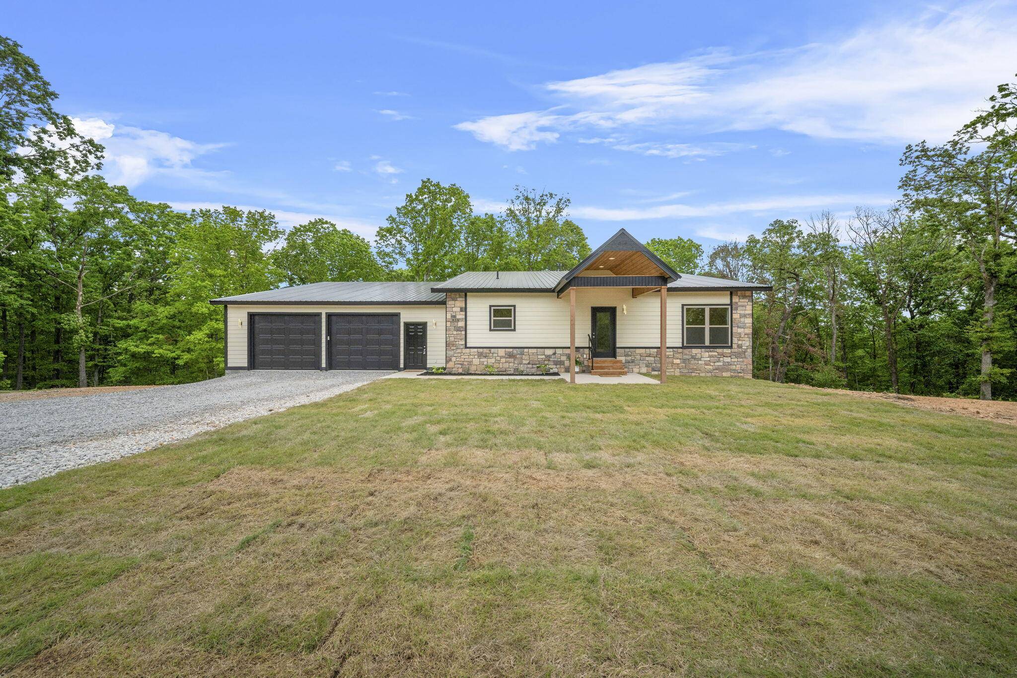 834 Oriole LN, Noel, MO 64854