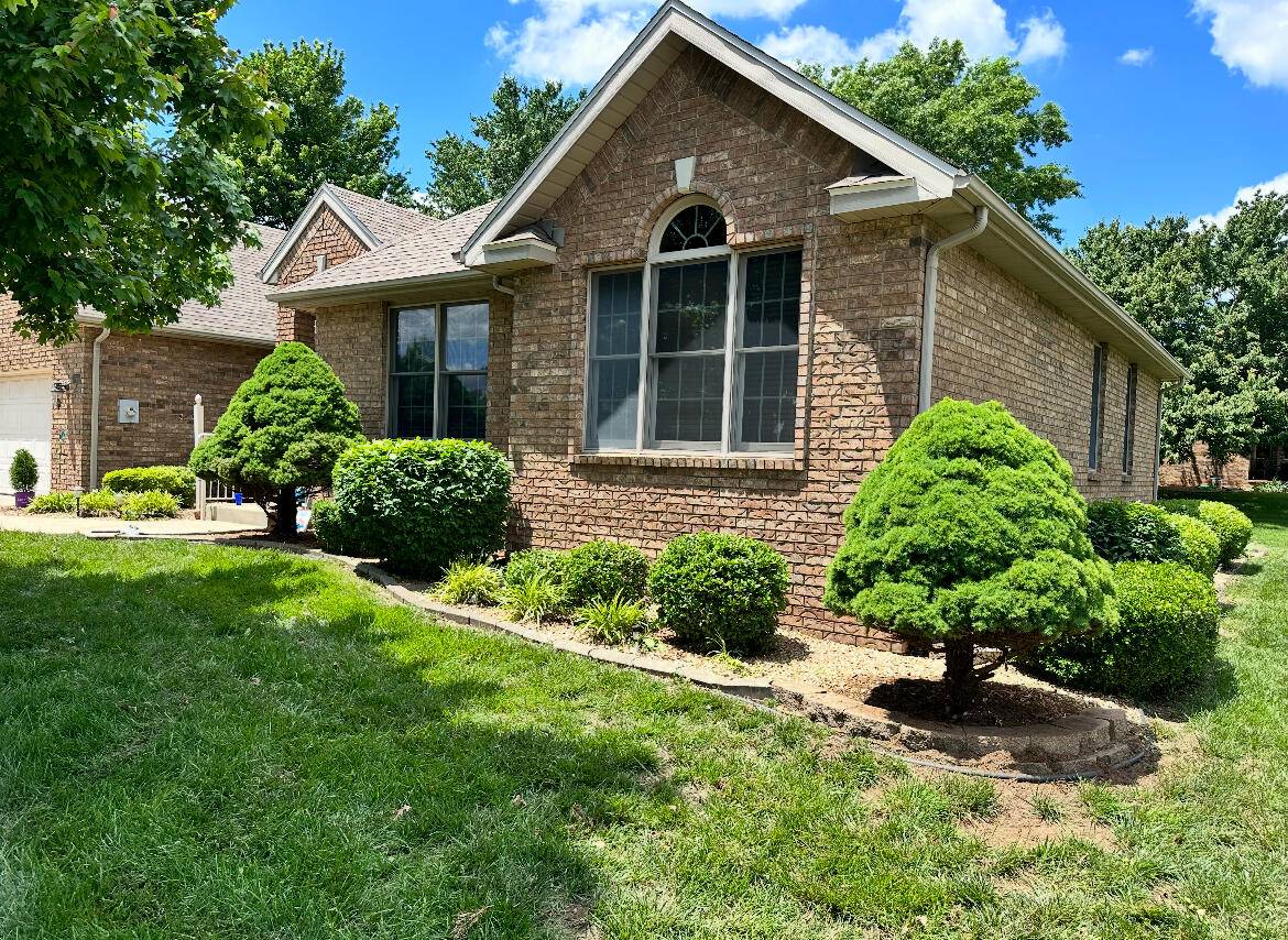 3700 E Dartmoor CT, Springfield, MO 65802