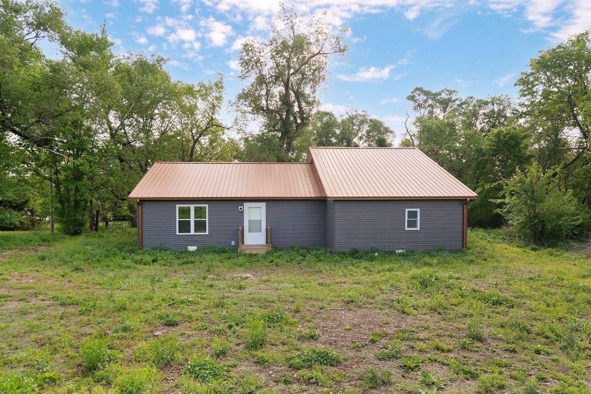 107 S Old Highway 39, South Greenfield, MO 65752