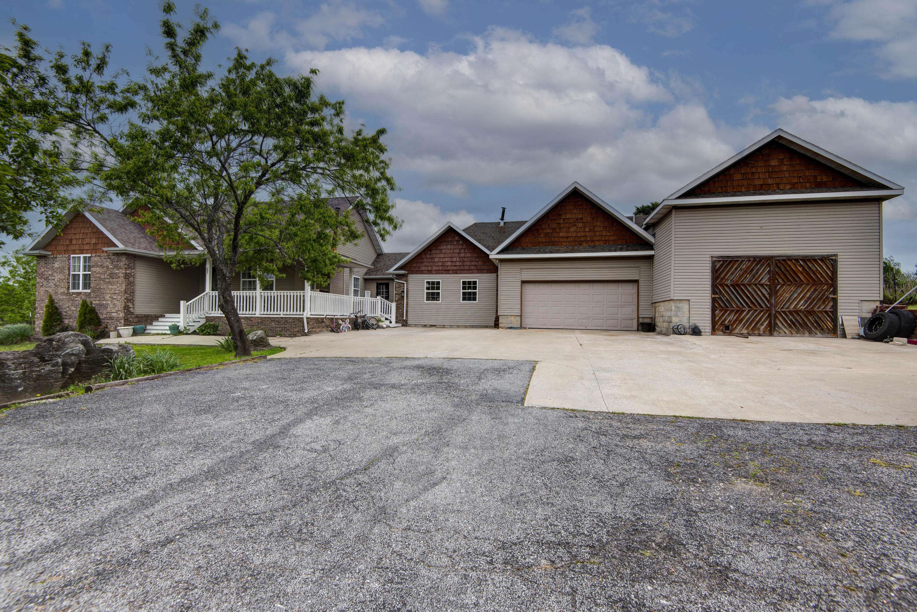 293 Quarry LOOP, Sparta, MO 65753
