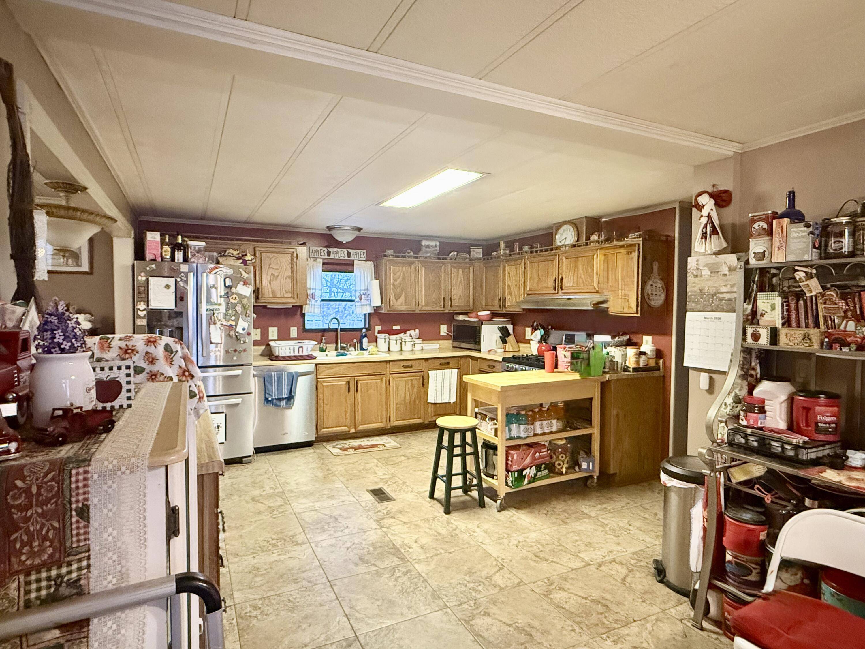10240 Lawrence 1000, La Russell, MO 64848