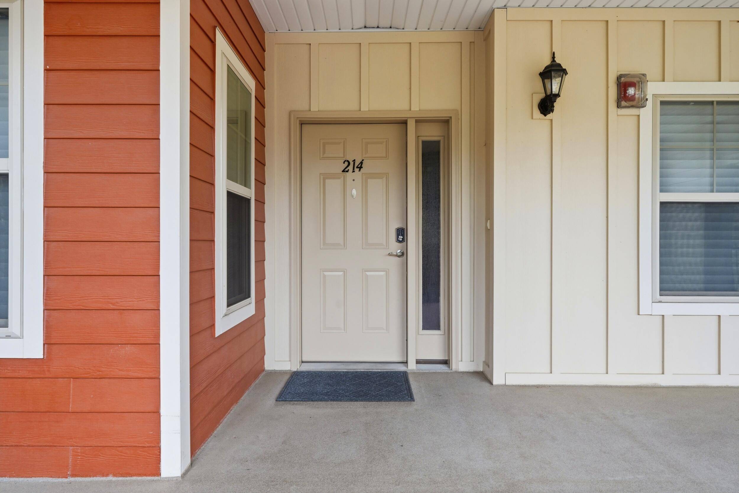 200 Majestic Drive #2-214, Branson, MO 65616