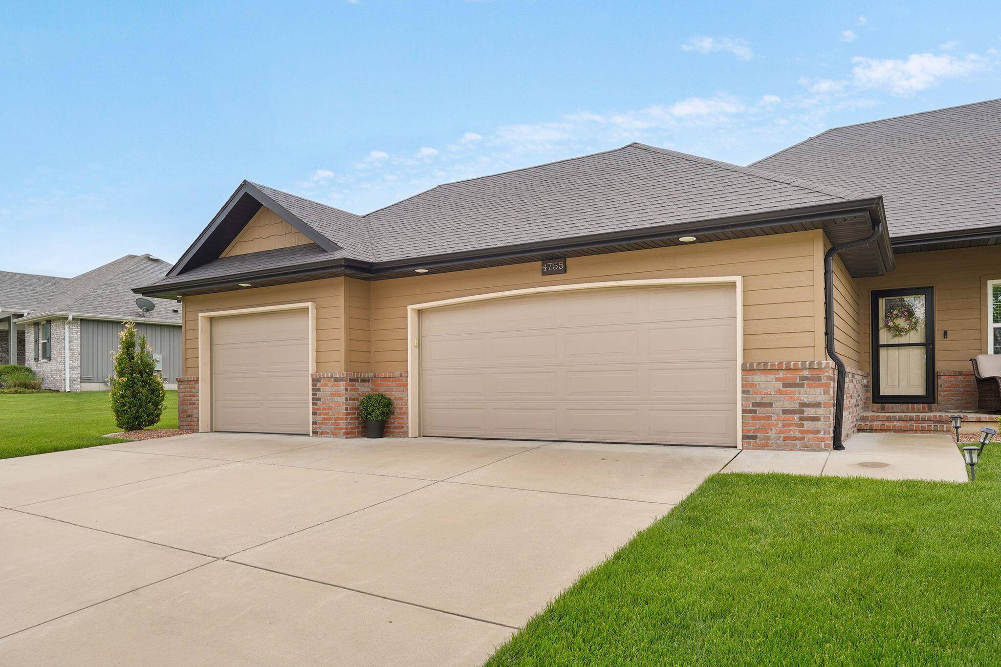 4755 Florence AVE, Ozark, MO 65721