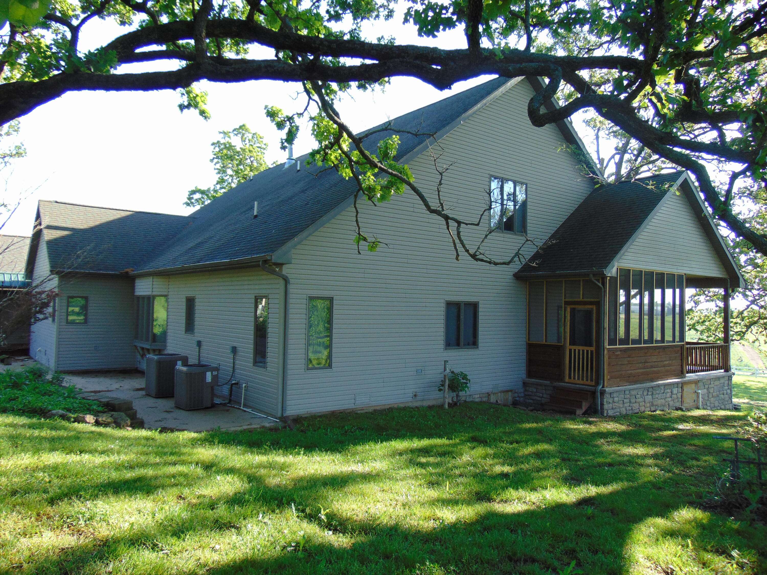 14685 Farm Road 1095, Cassville, MO 65625