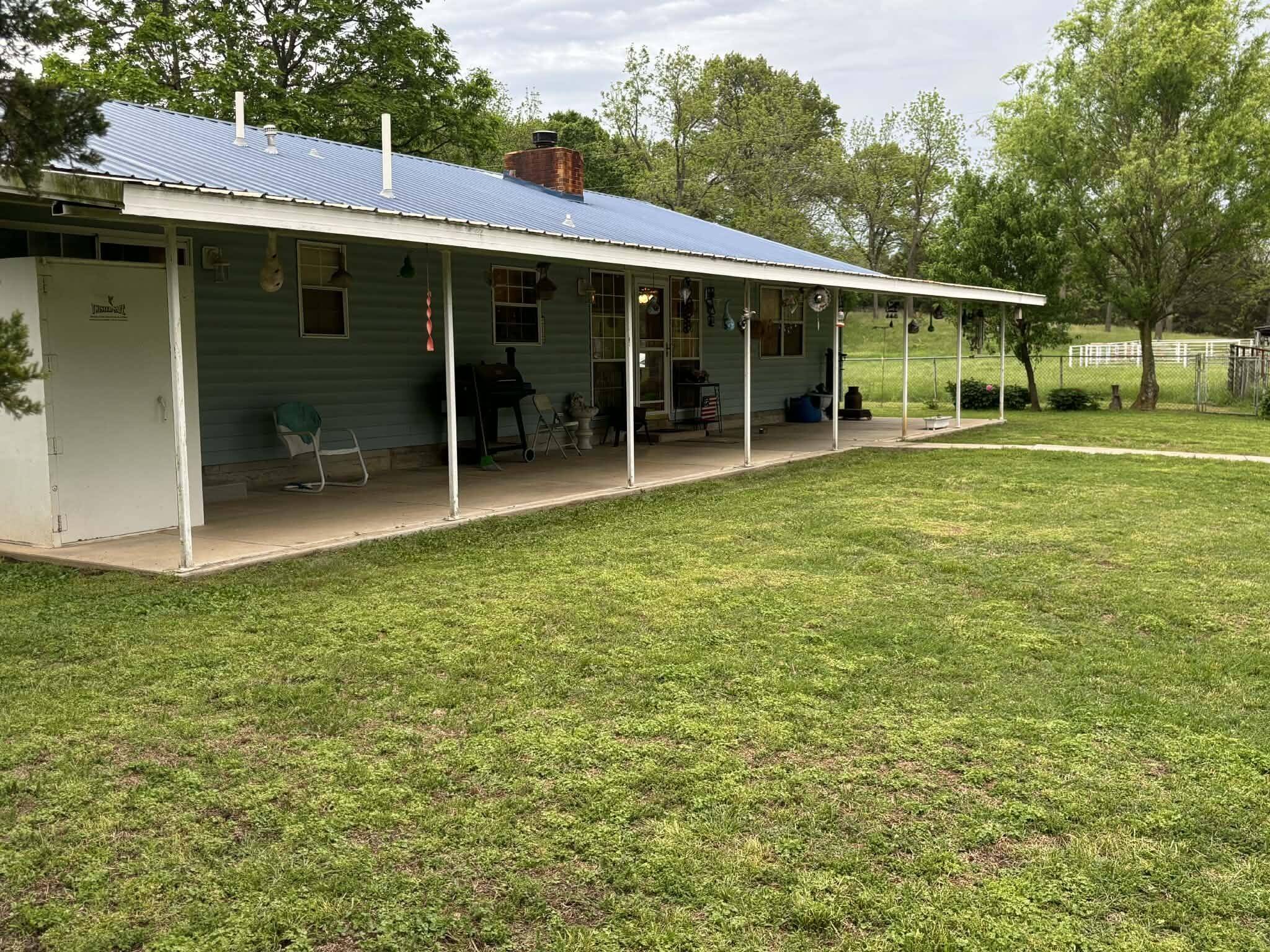 336 Wills LN, Seneca, MO 64865