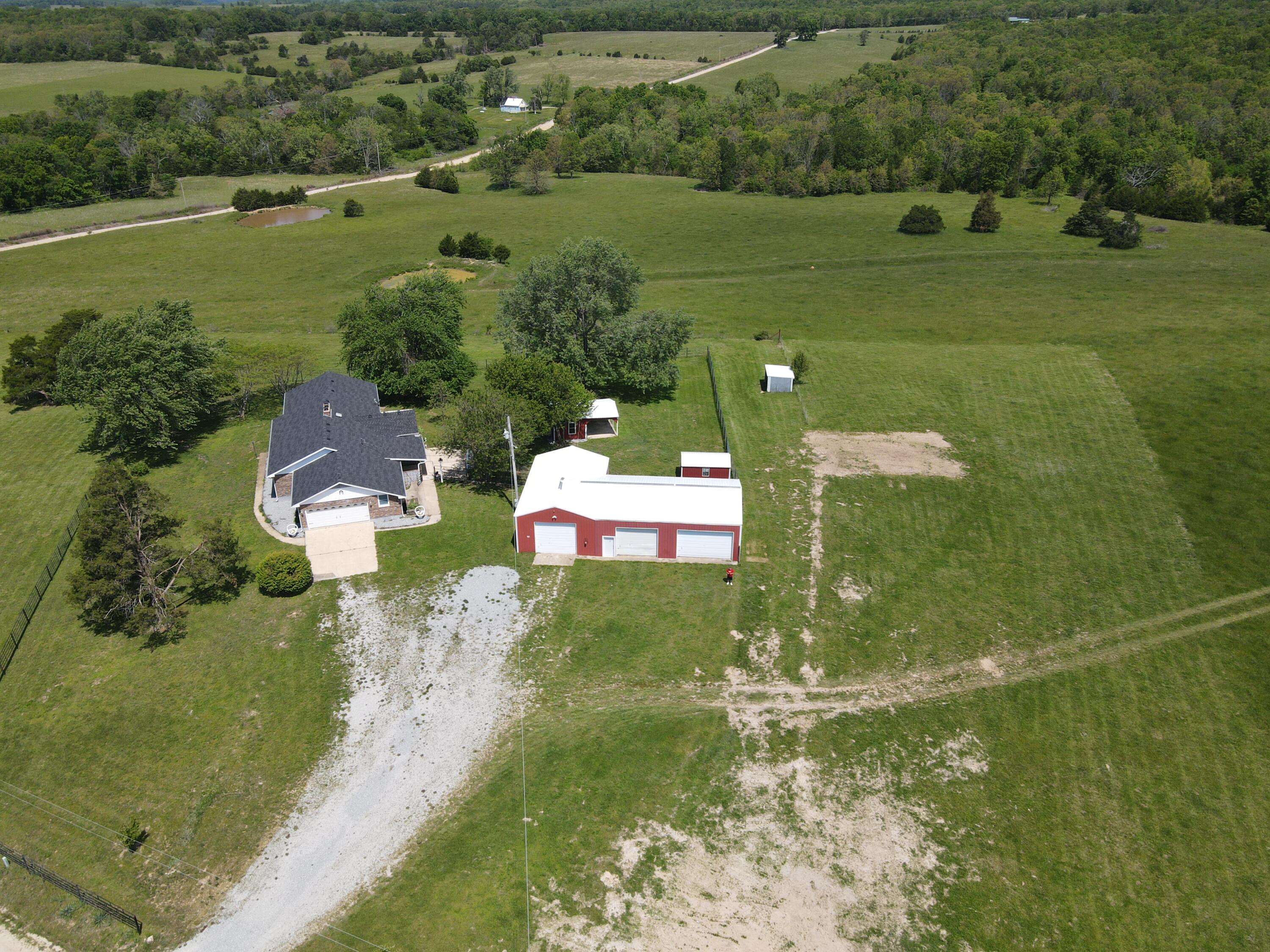 16641 New Hope DR, Elk Creek, MO 65464