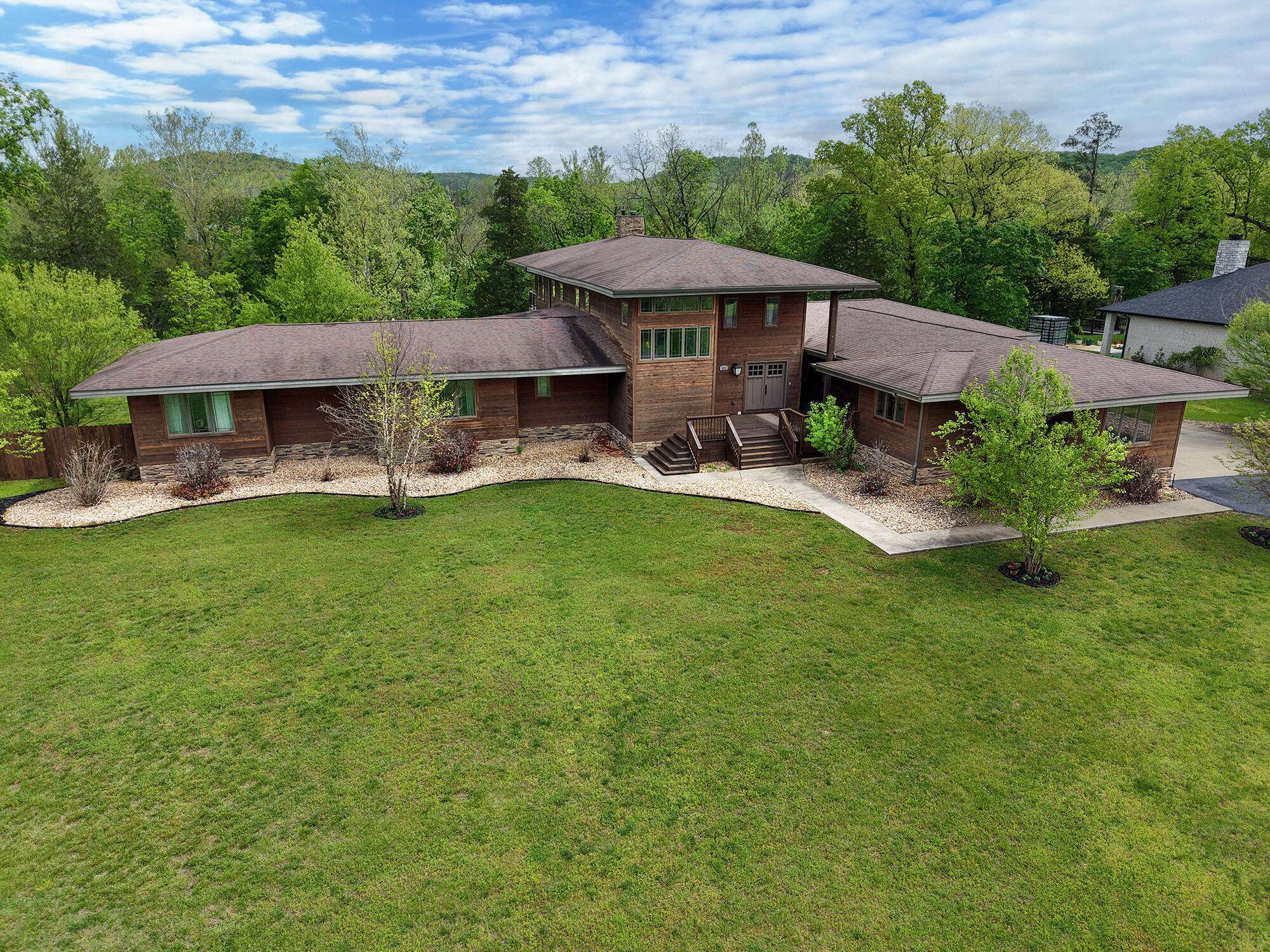 771 Seven Pines DR, Saddlebrooke, MO 65630