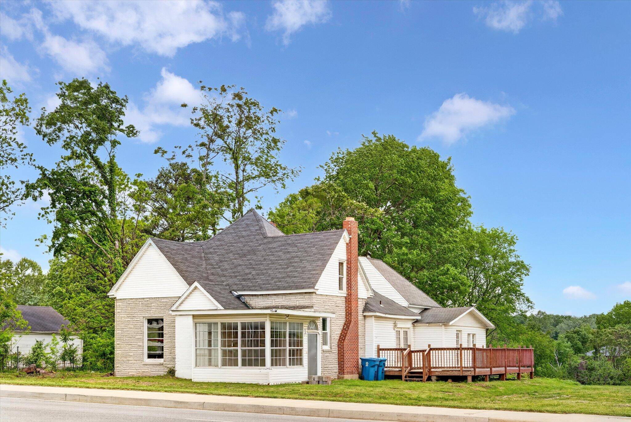 607 E Mount Vernon ST, Nixa, MO 65714