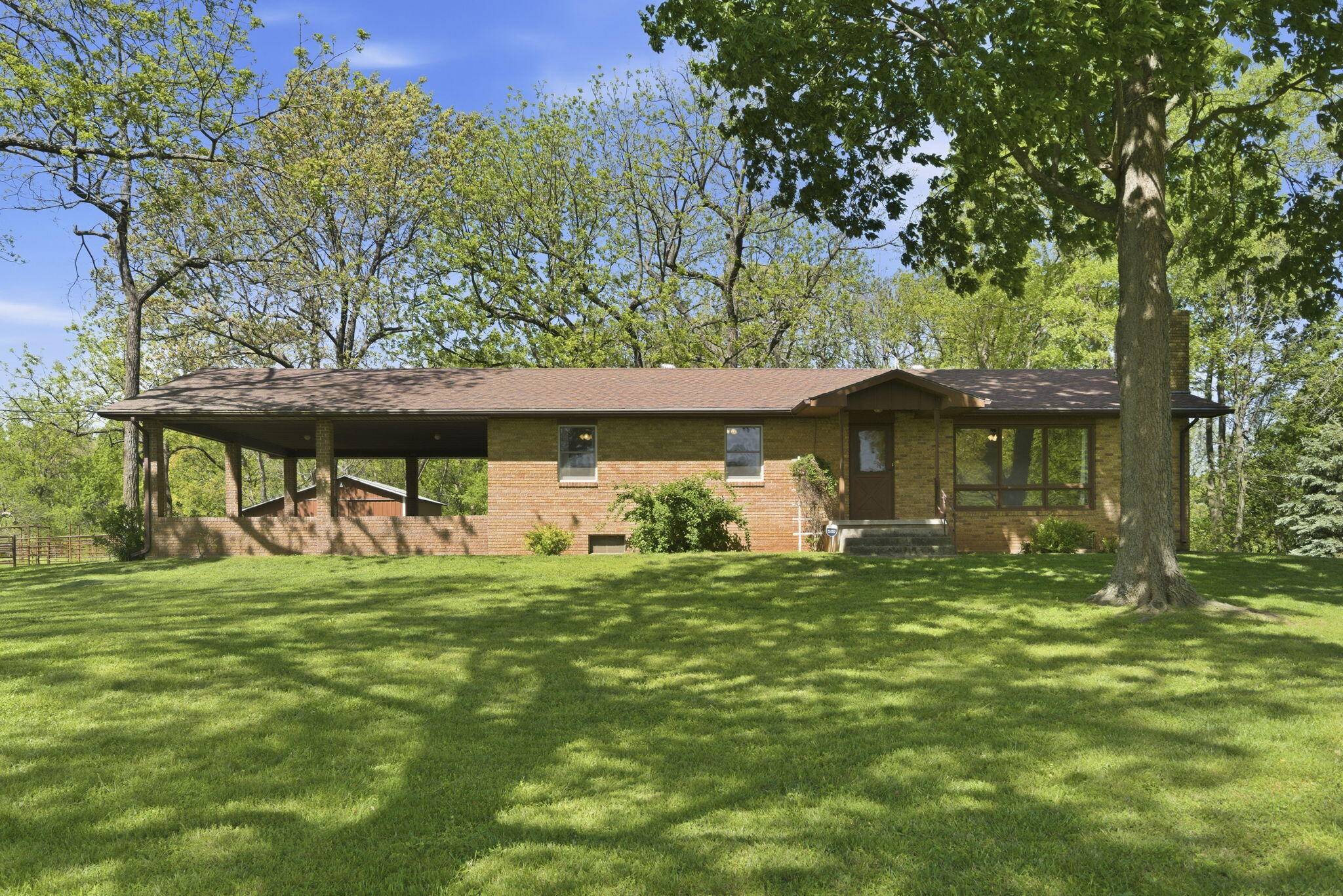 23625 Lawrence 1020, Pierce City, MO 65723