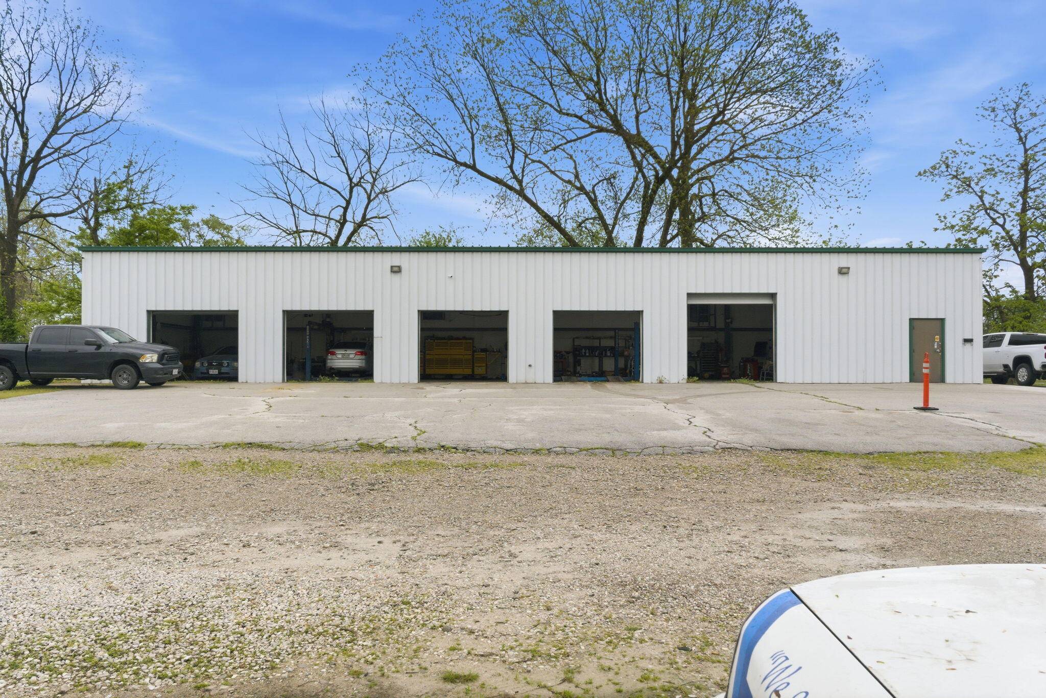1525 E Florida ST, Springfield, MO 65803