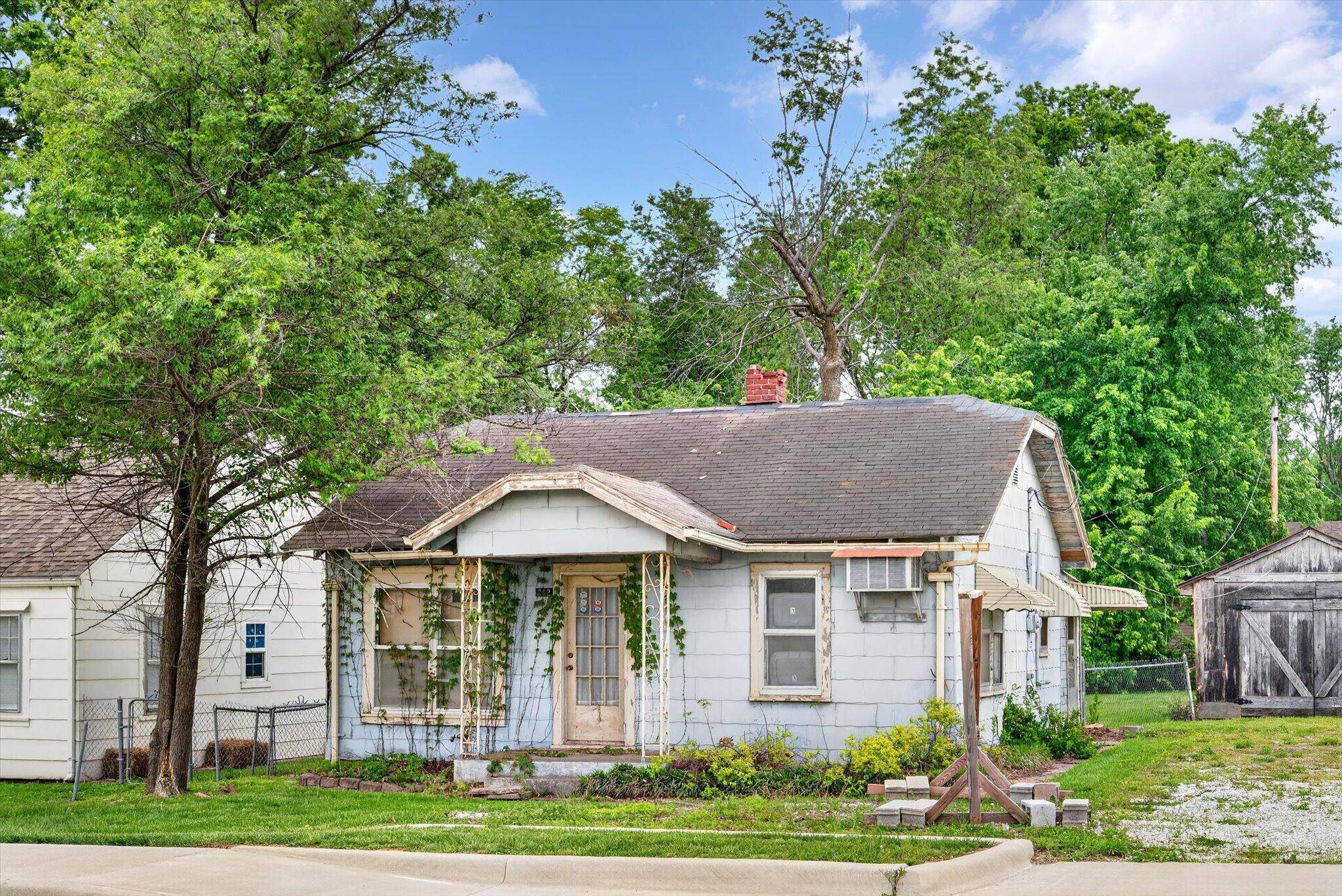 212 W Mount Vernon ST, Nixa, MO 65714