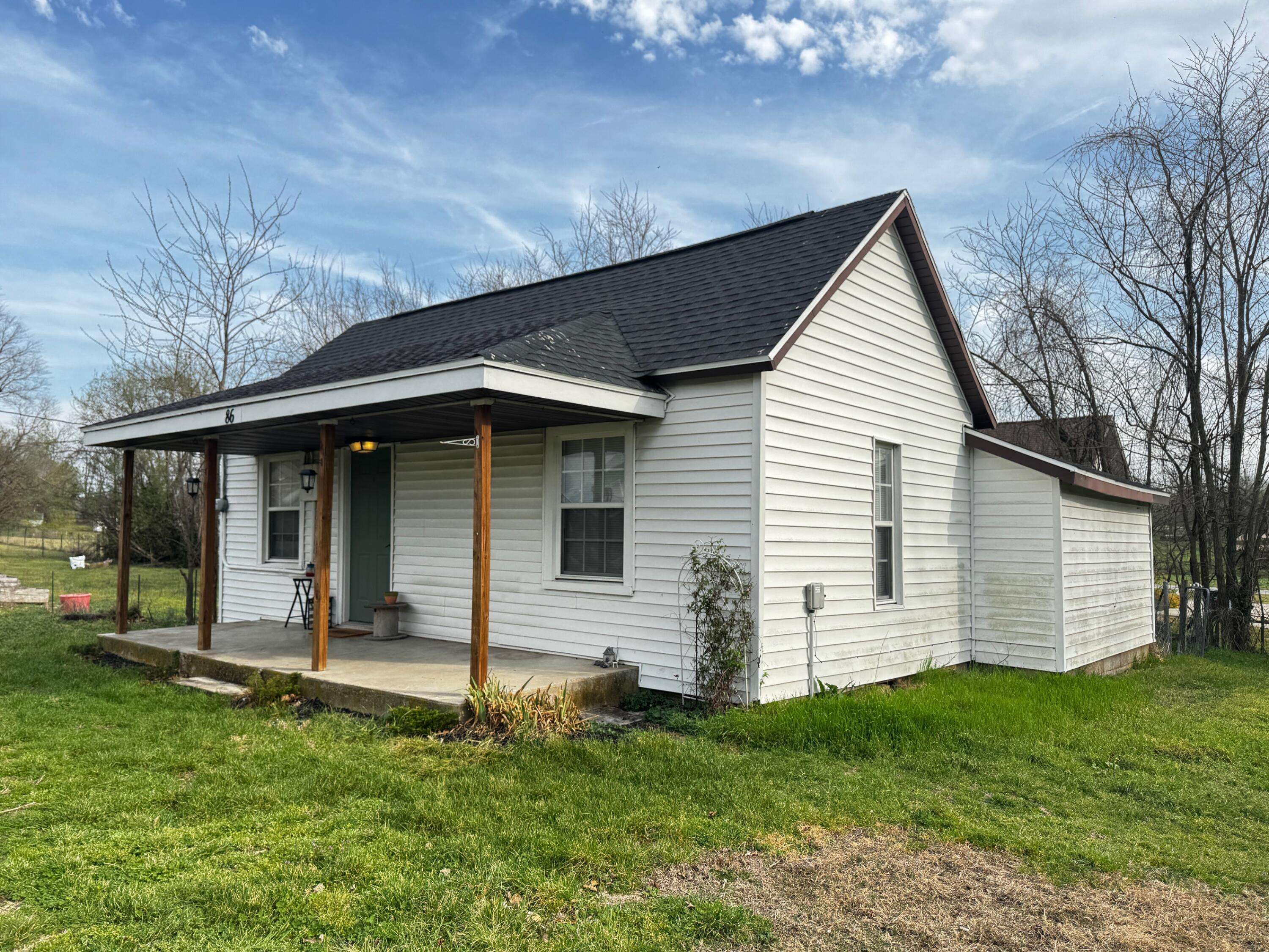 86 E Hickory ST, Fair Grove, MO 65648