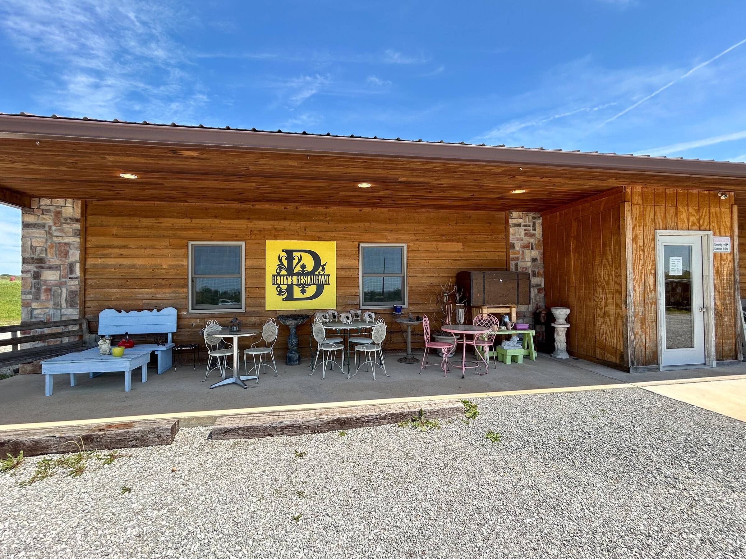 6826 U.S. 63, Houston, MO 65483