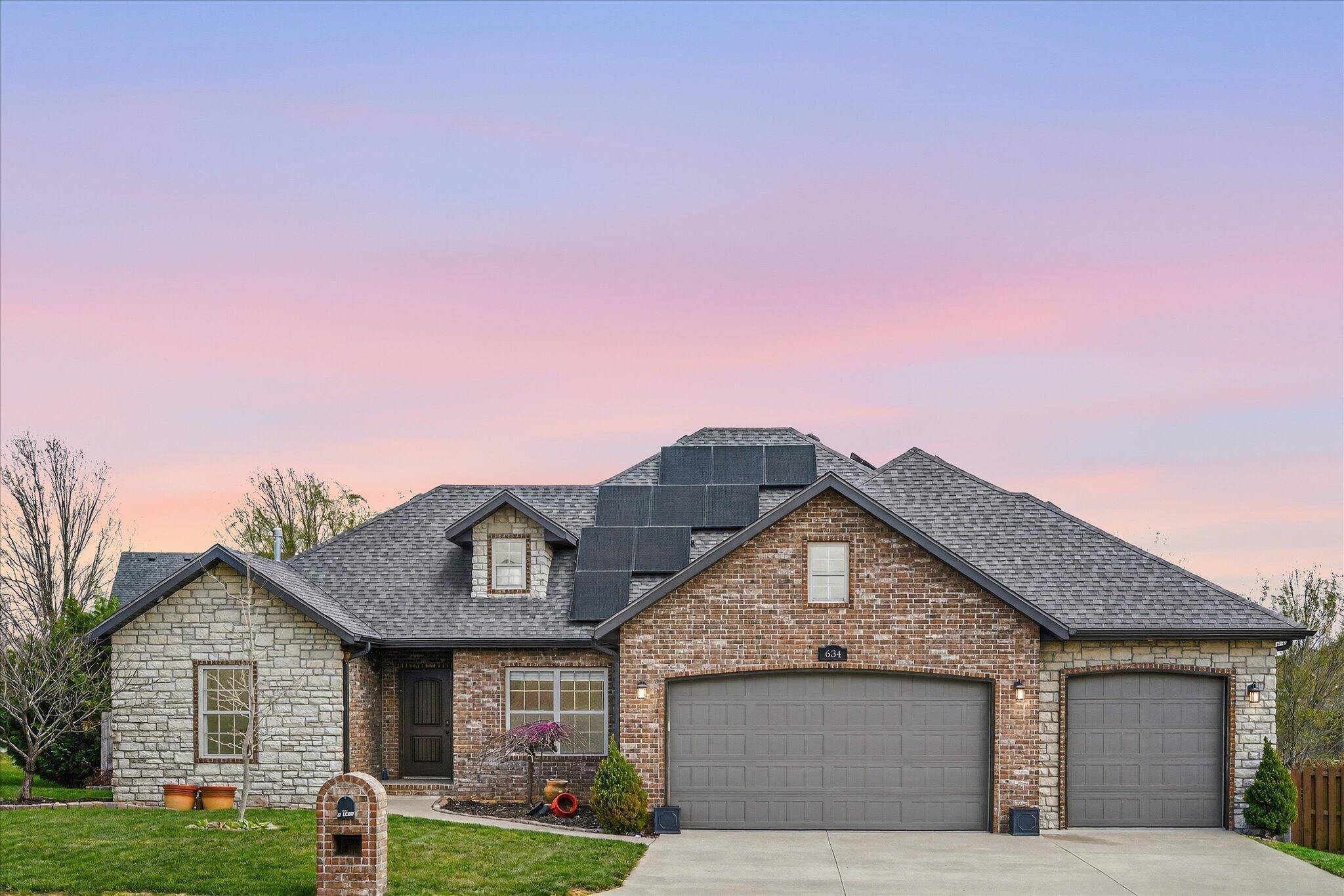 634 N Rockingham AVE, Nixa, MO 65714