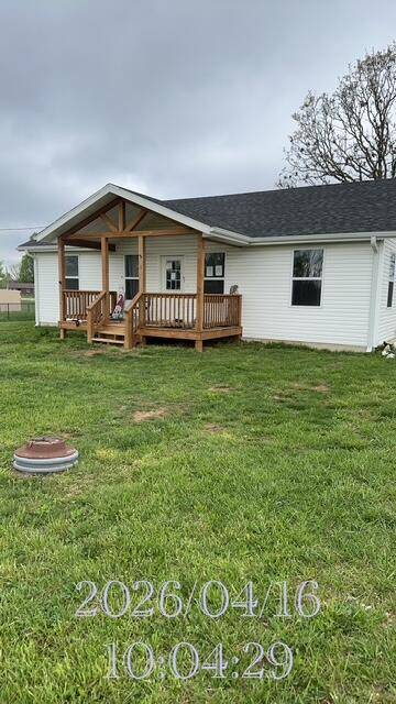 521 W Ventura DR, Seymour, MO 65746