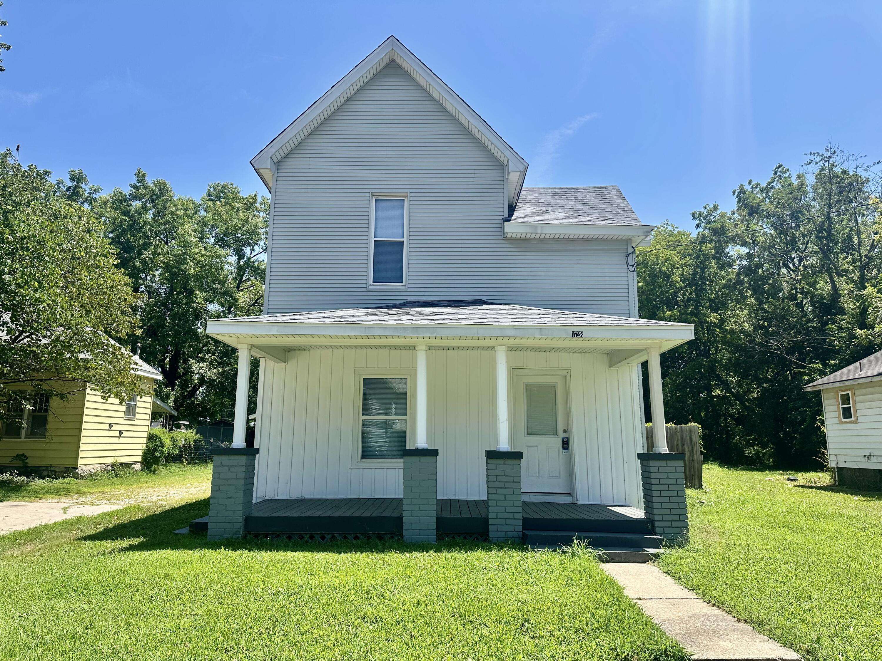 1728 N Sherman AVE, Springfield, MO 65803