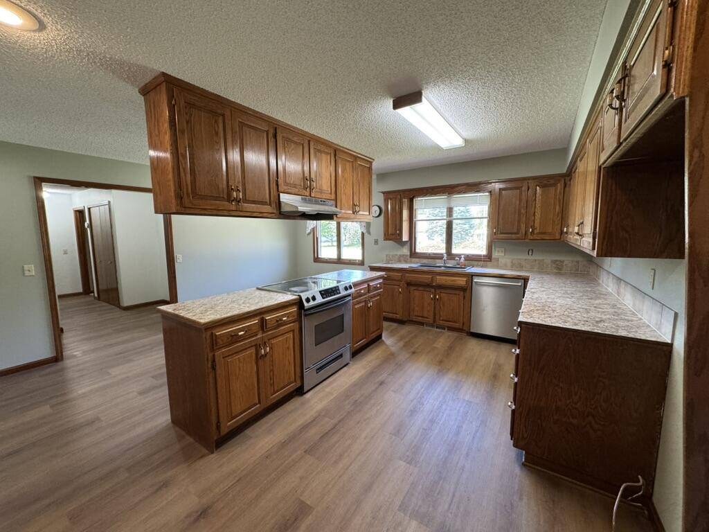 417 Schulz AVE, Monett, MO 65708