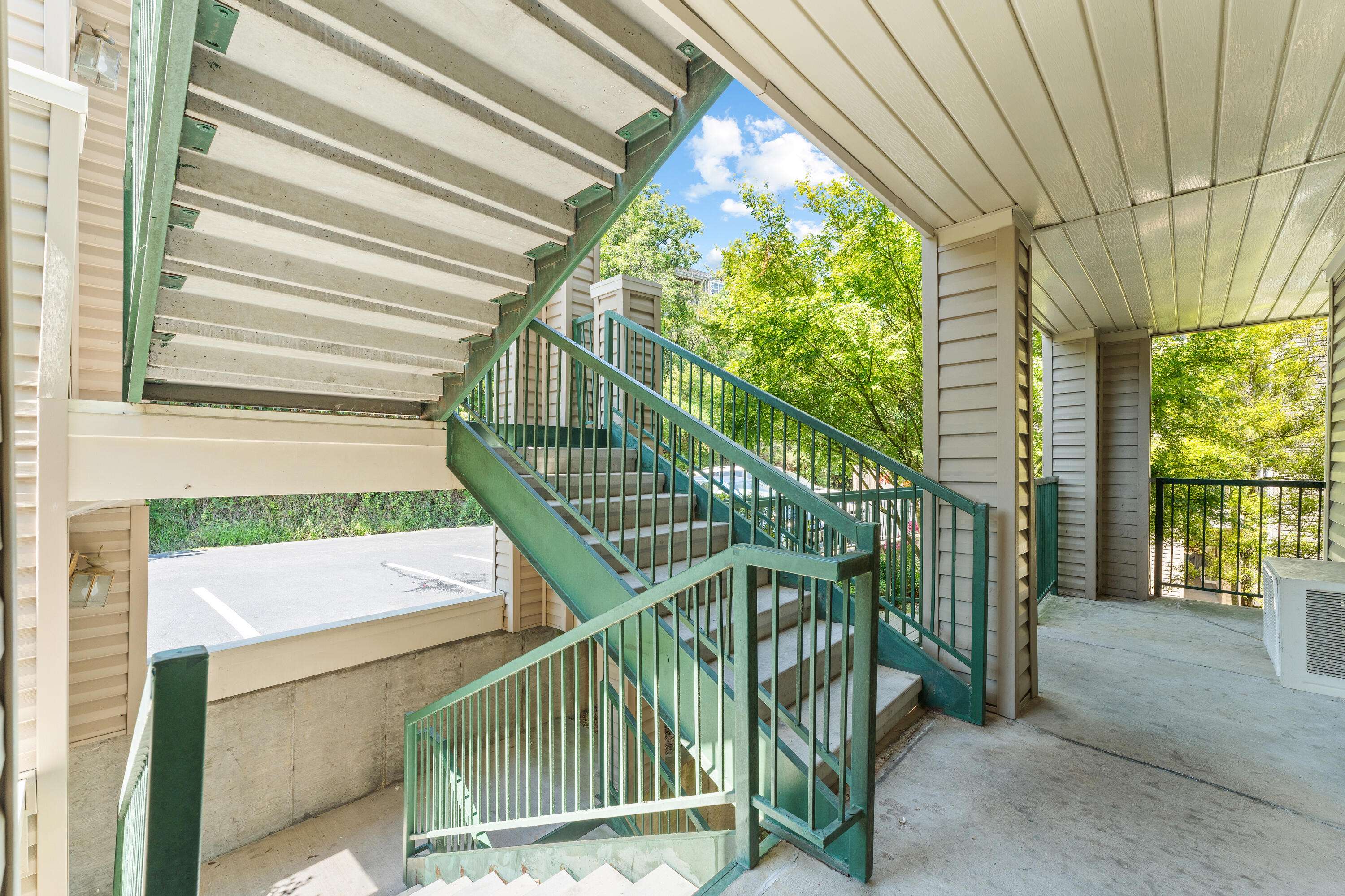 595 Timbercreek RD #301, Branson, MO 65616
