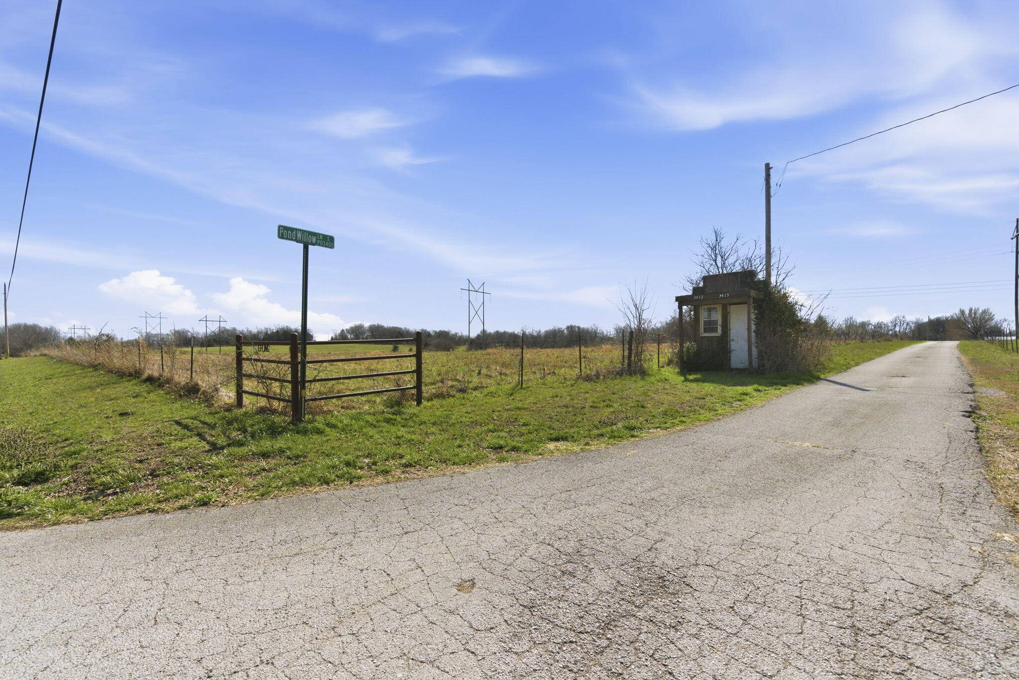 000 S Pond Willow LN, Republic, MO 65738