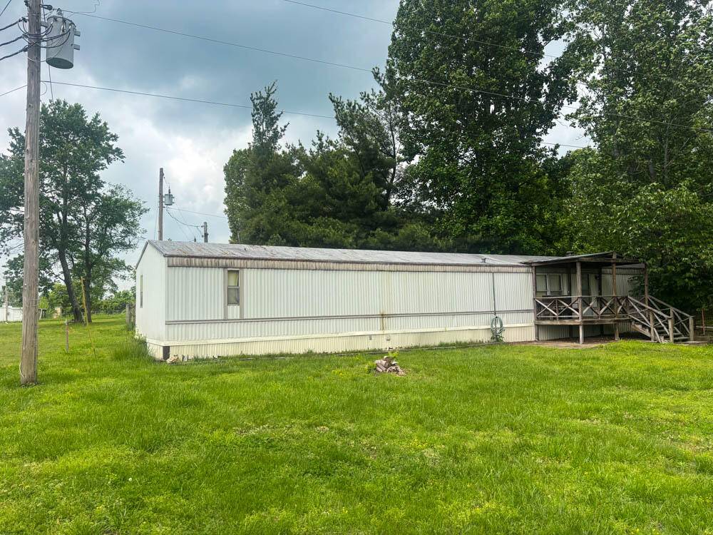 198 Martingale DR, Theodosia, MO 65761