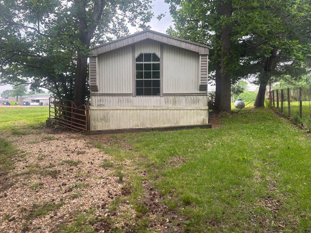 198 Martingale DR, Theodosia, MO 65761