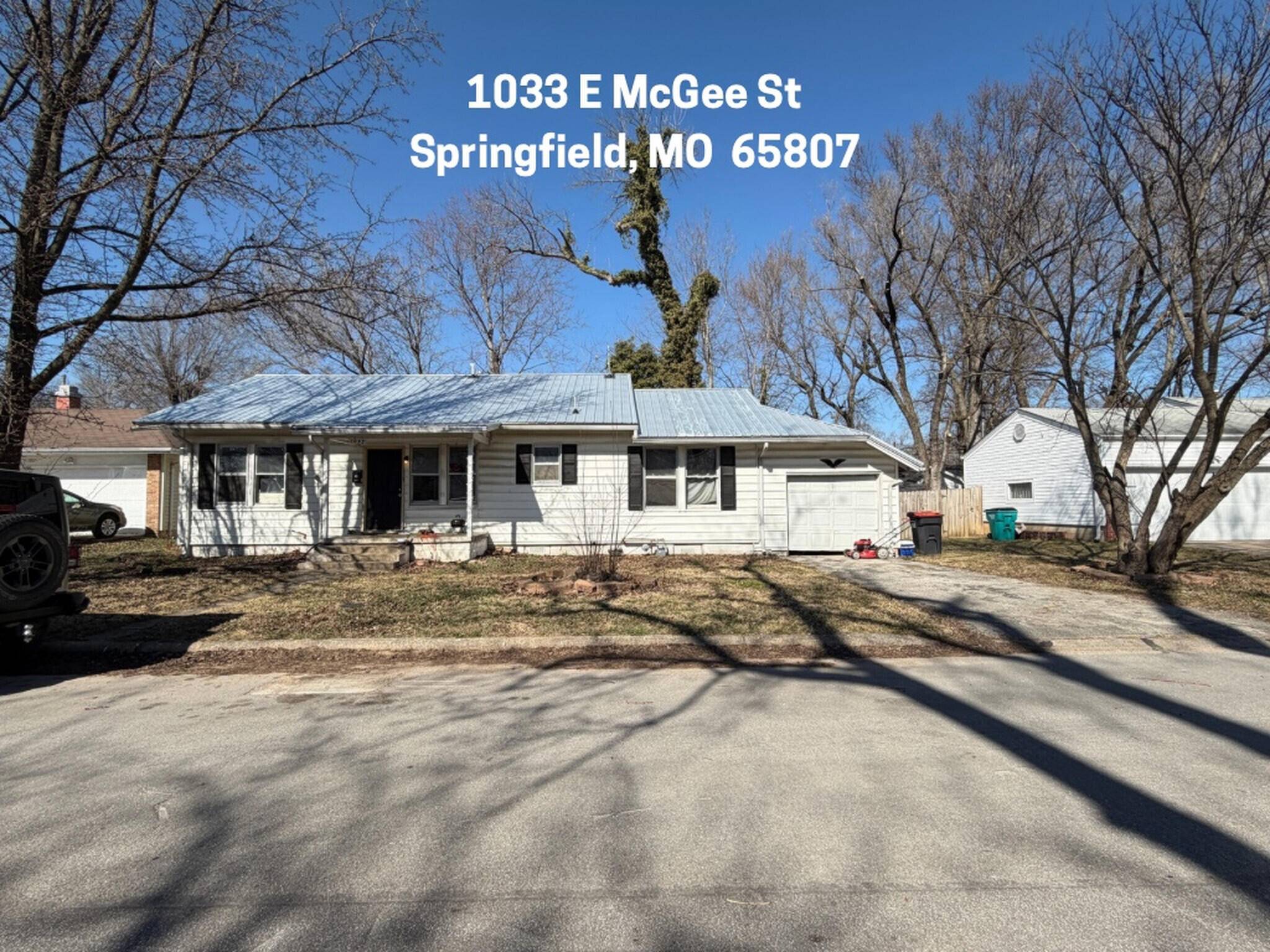 1033 E Mcgee ST, Springfield, MO 65807